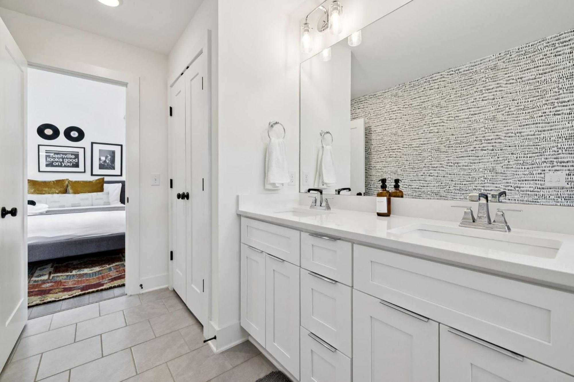 Holiday home New Nash Modern Luxurious Space W Rooftop Views