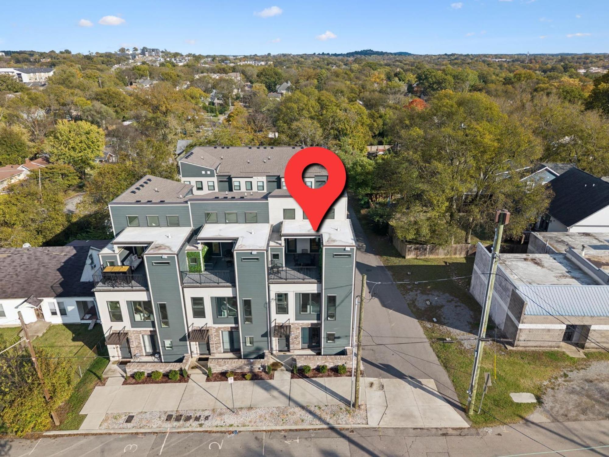 New Nash Modern Luxurious Space W Rooftop Views