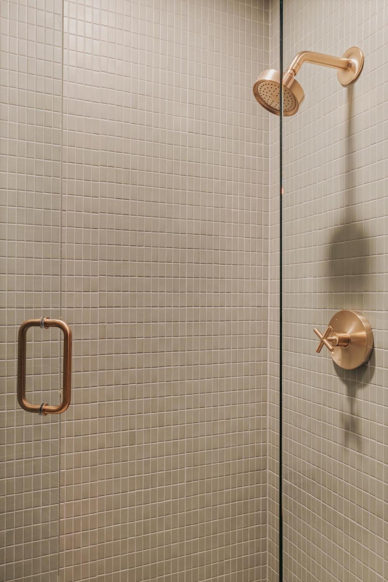 Starr Piano - Roxie And Carraway - 8 Bedrooms Nashville