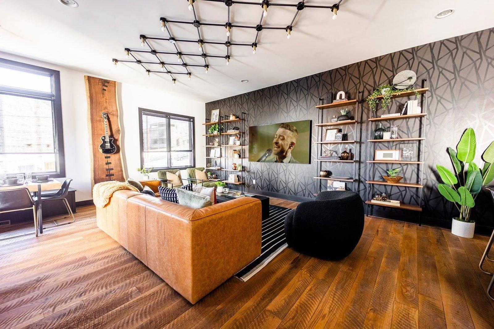 Two Lavish Gulch Homes - Mins To Broadway Holiday home
