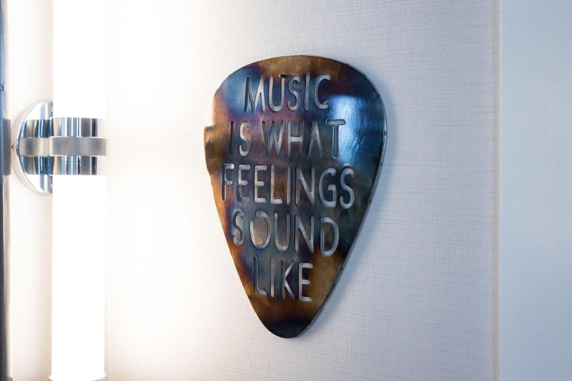 Notes - Sleeps 8 - Mins To Broadway! *