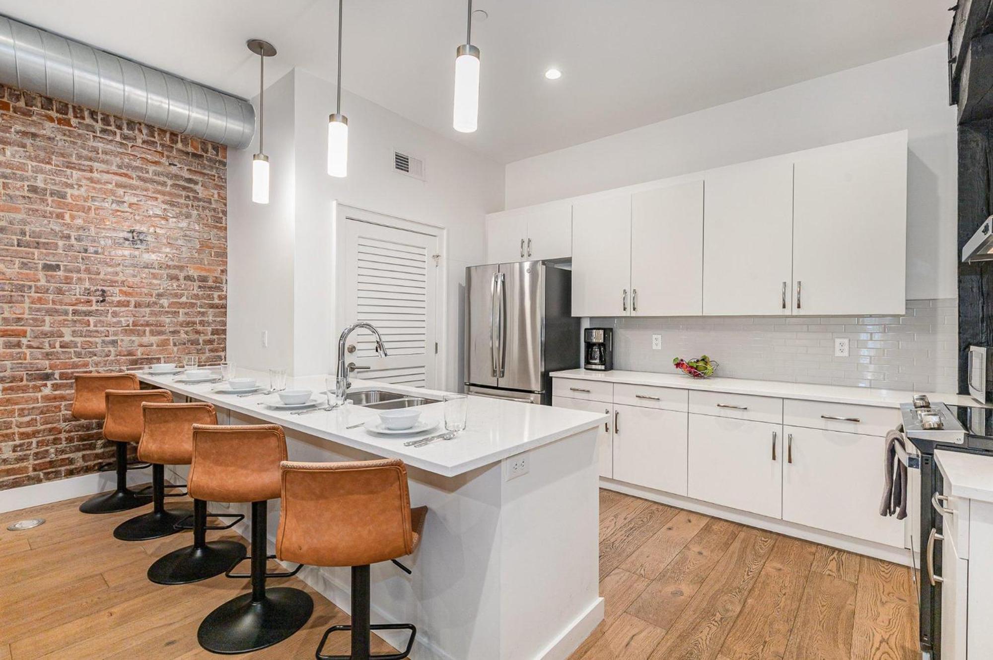 Holiday home The Saddlery - Encore - 1 Block To Broadway