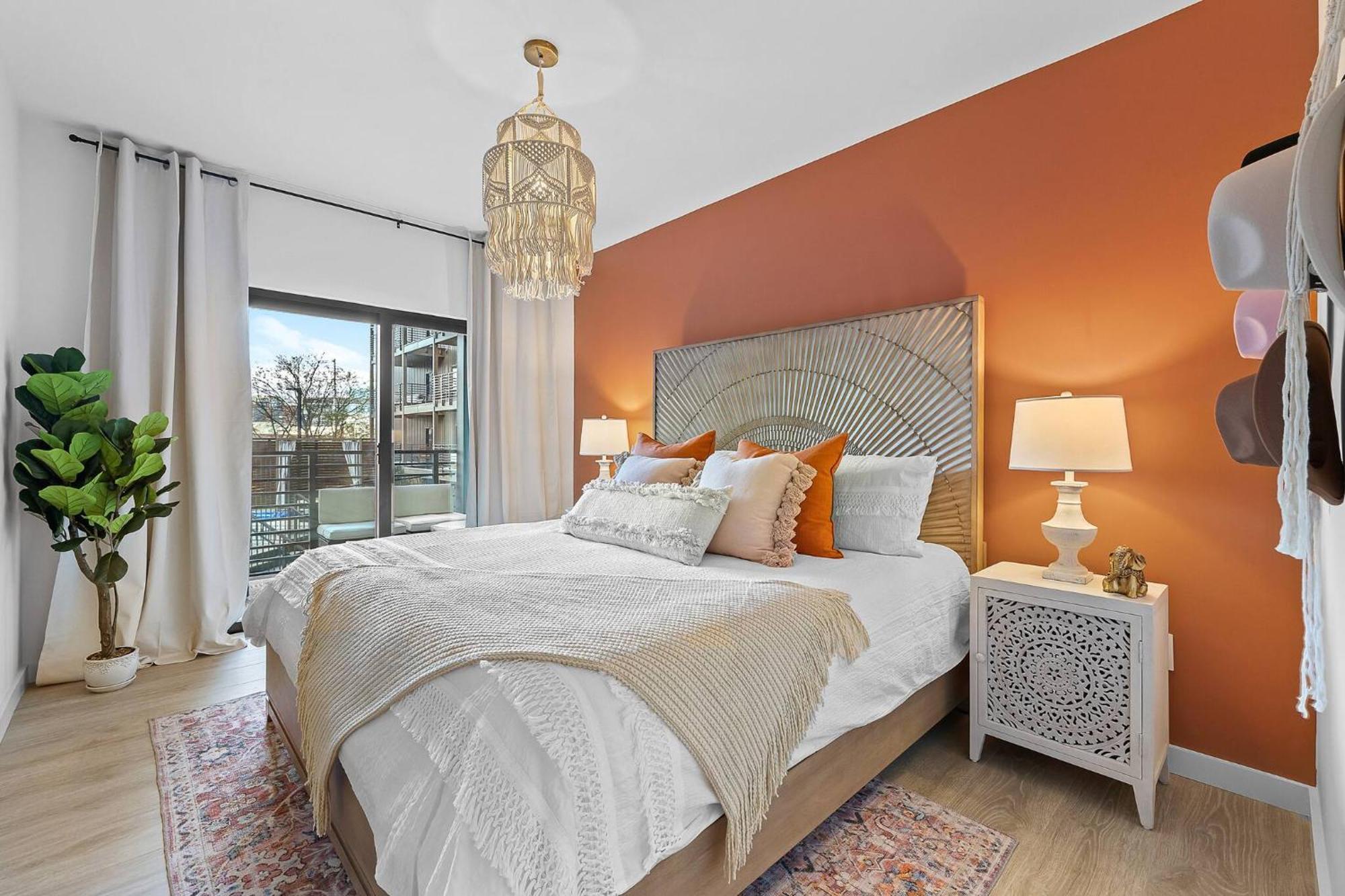 Walk To Broadway- Pool & Cabanas-luxury Apartment