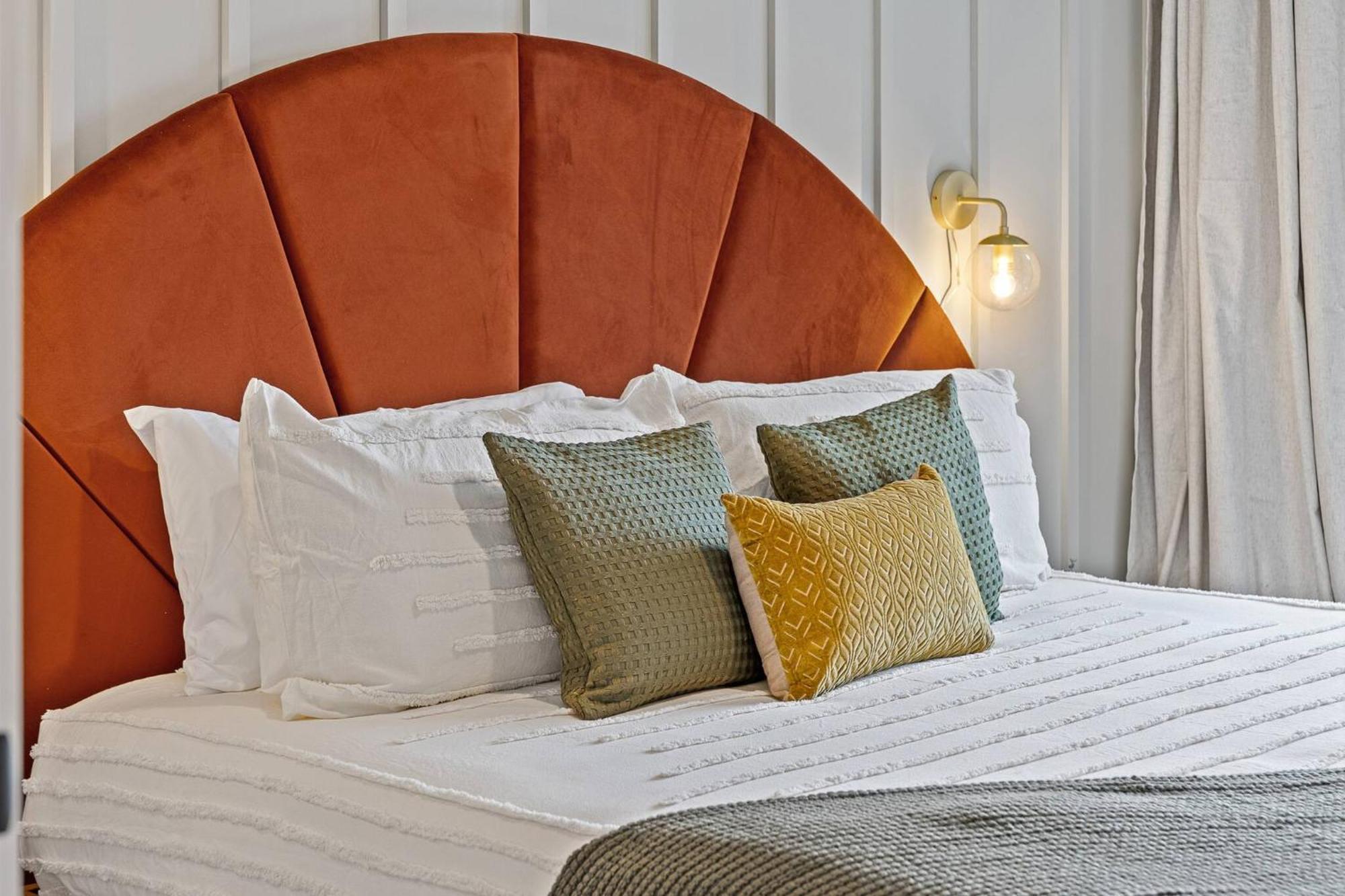 Walk To Broadway- Pool & Cabanas-luxury