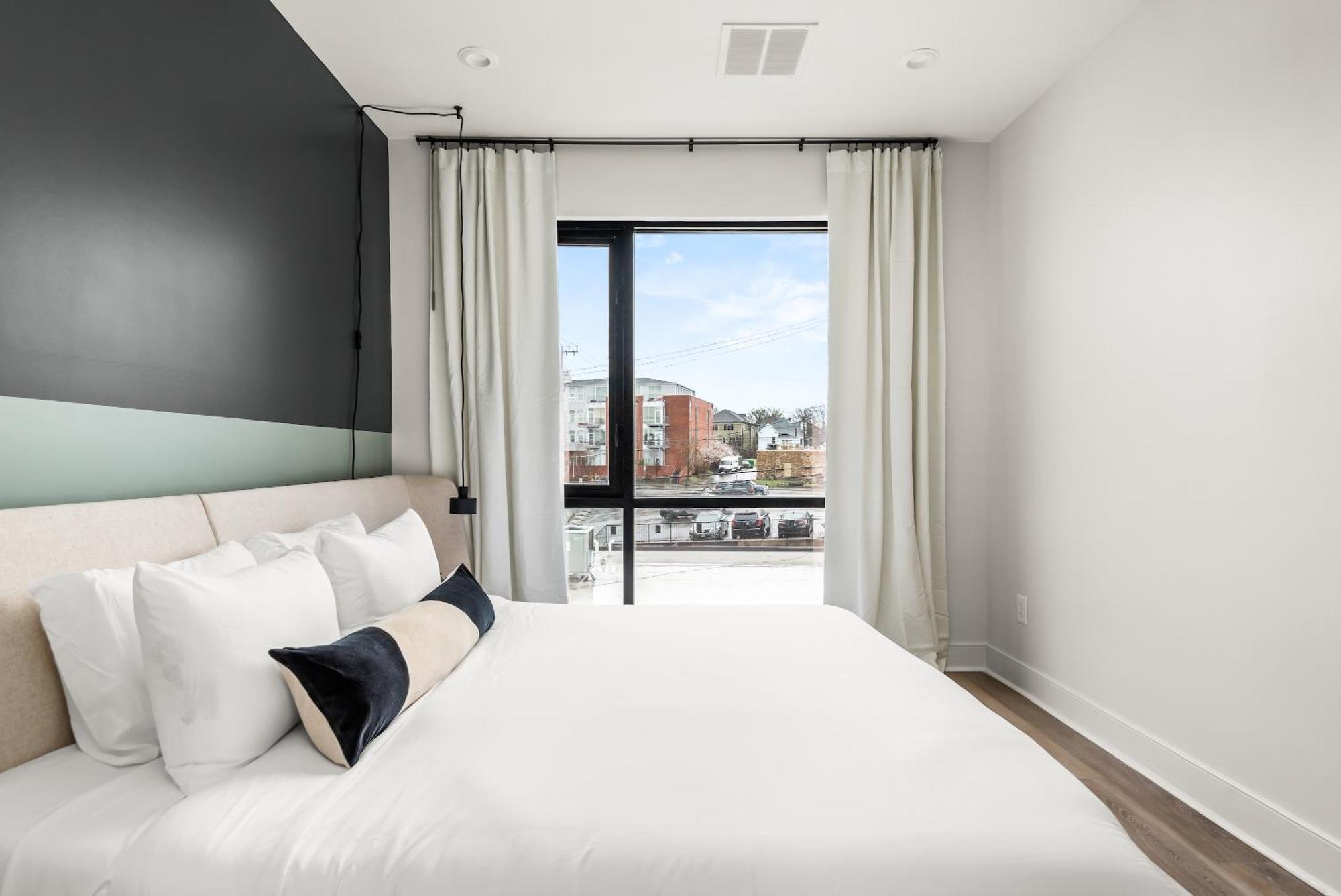 The Eighteen By Kasa Hotel 4*