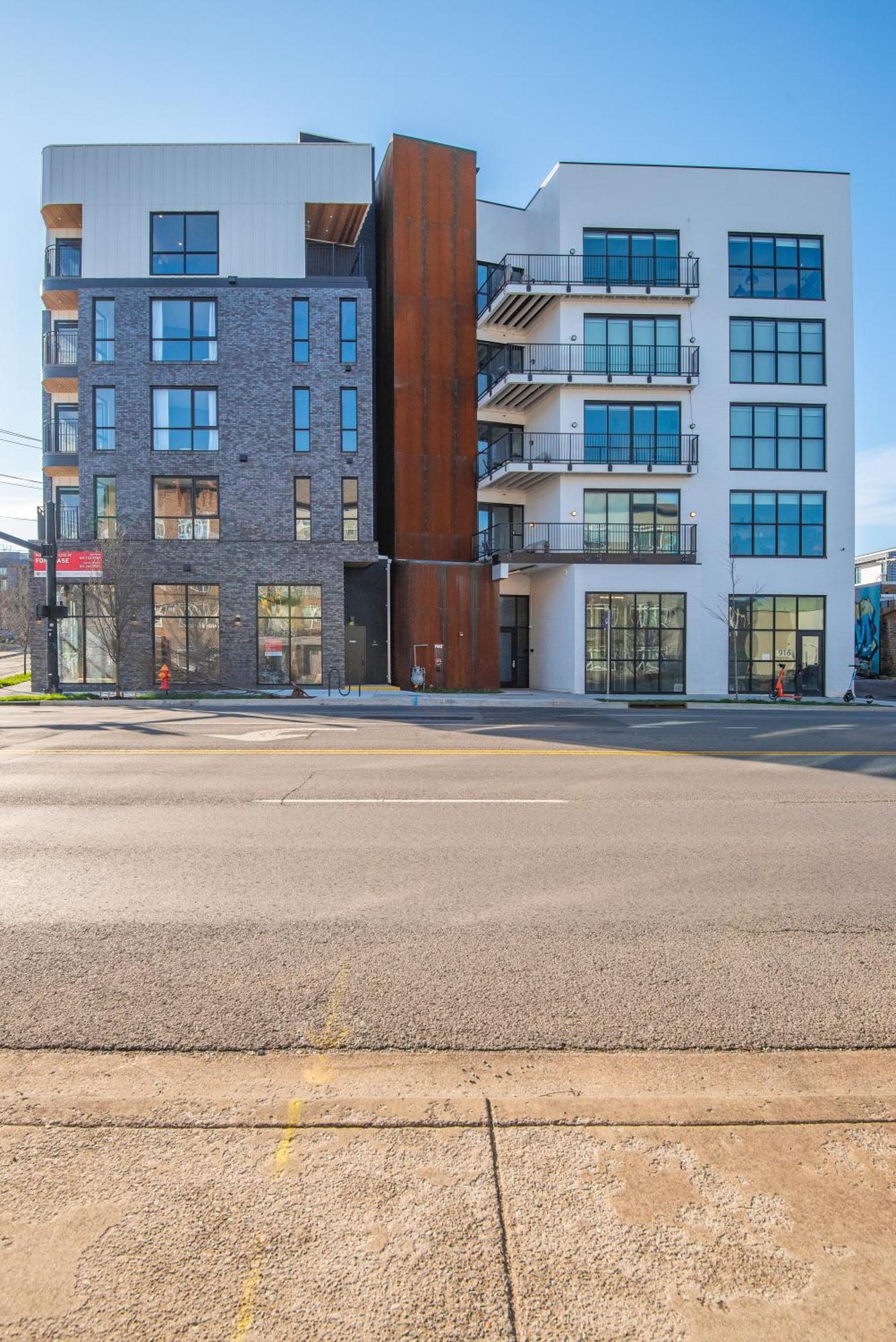 The Eighteen By Kasa Hotel