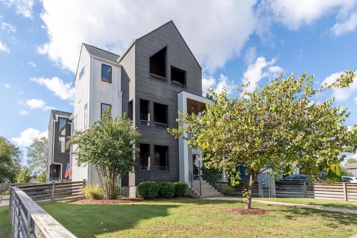 The Onyx Opal By Local *