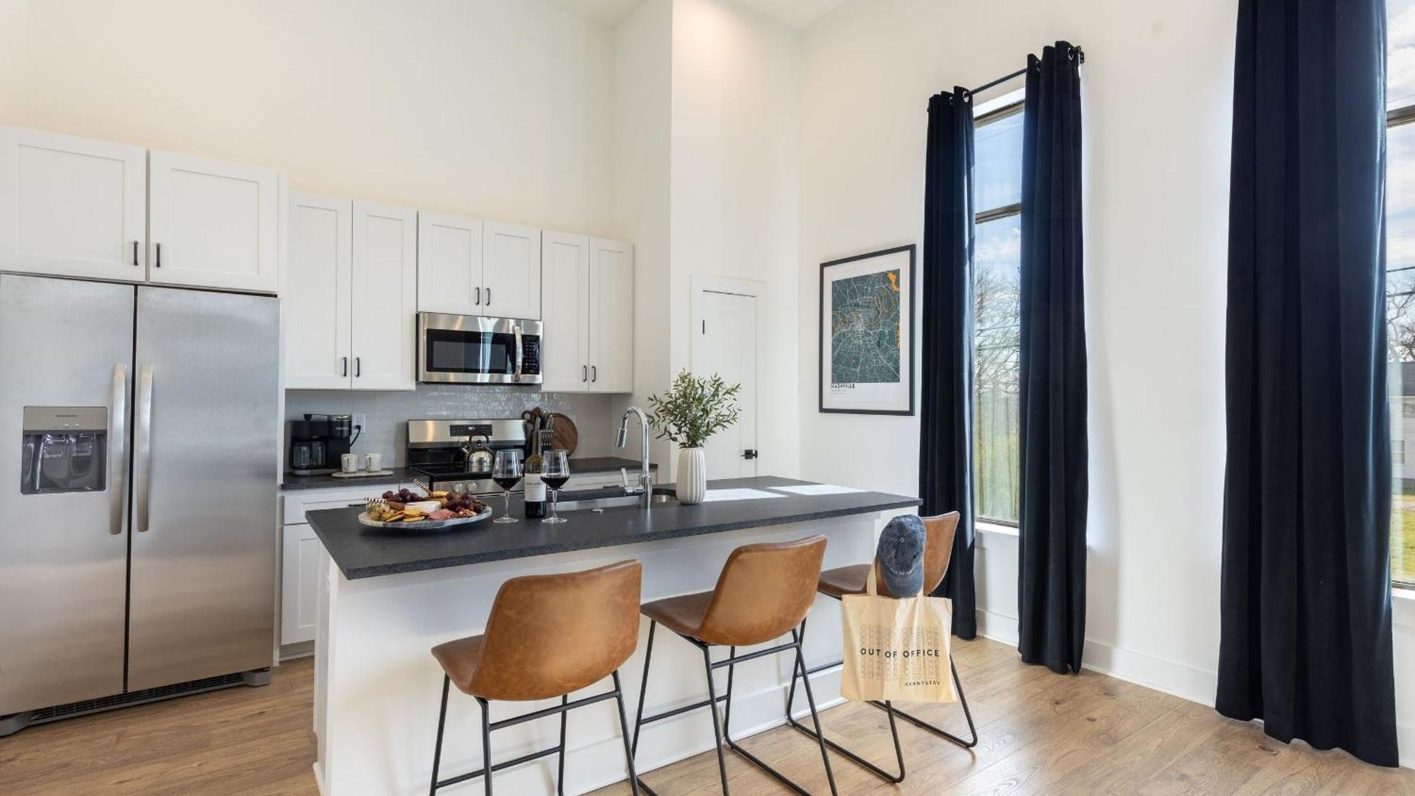 New Build 2 Minutes From Downtown Dining Entertainment Holiday home Nashville