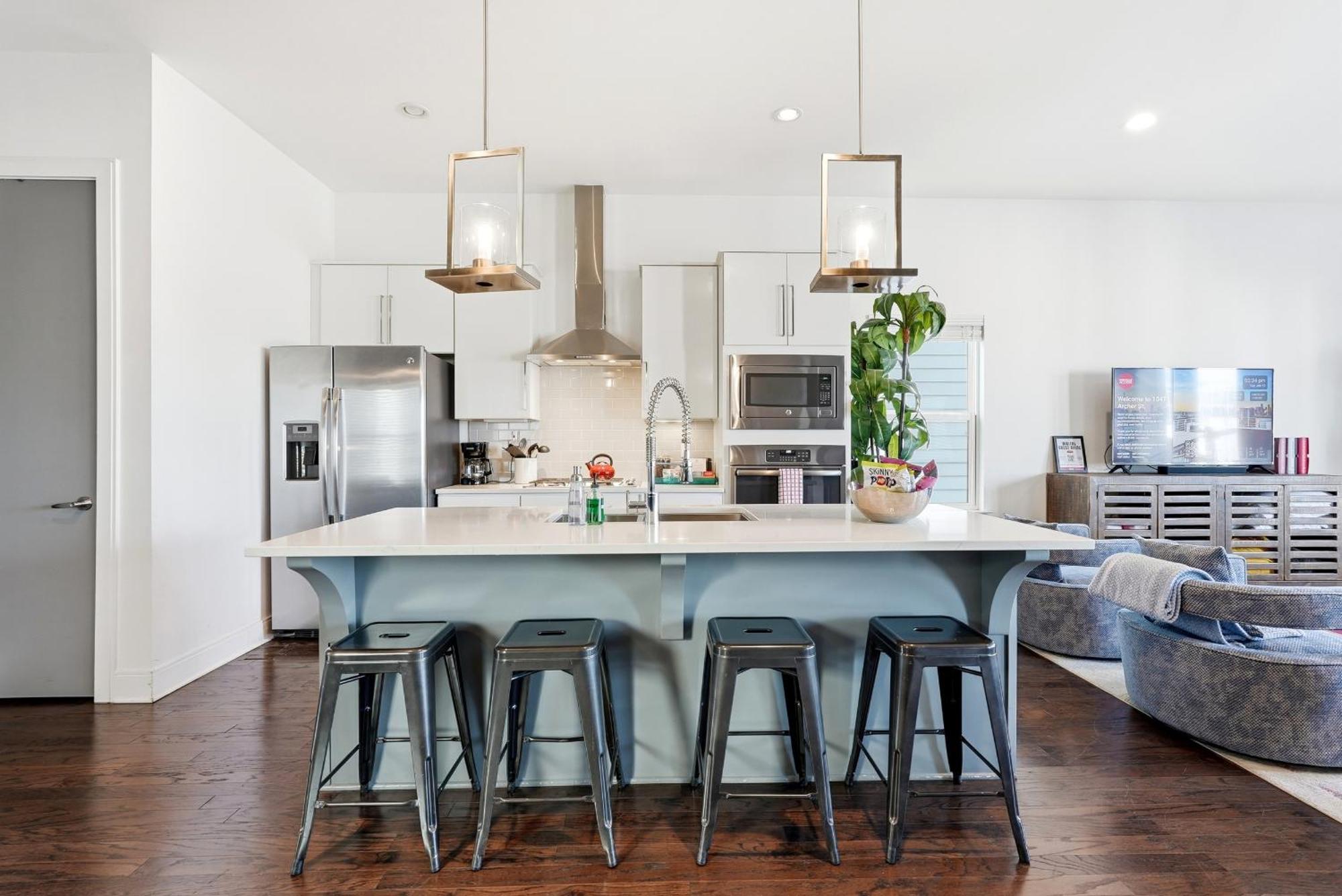 New Updates! Skyline Rooftopfirepitwalk To Gulch Holiday home Nashville