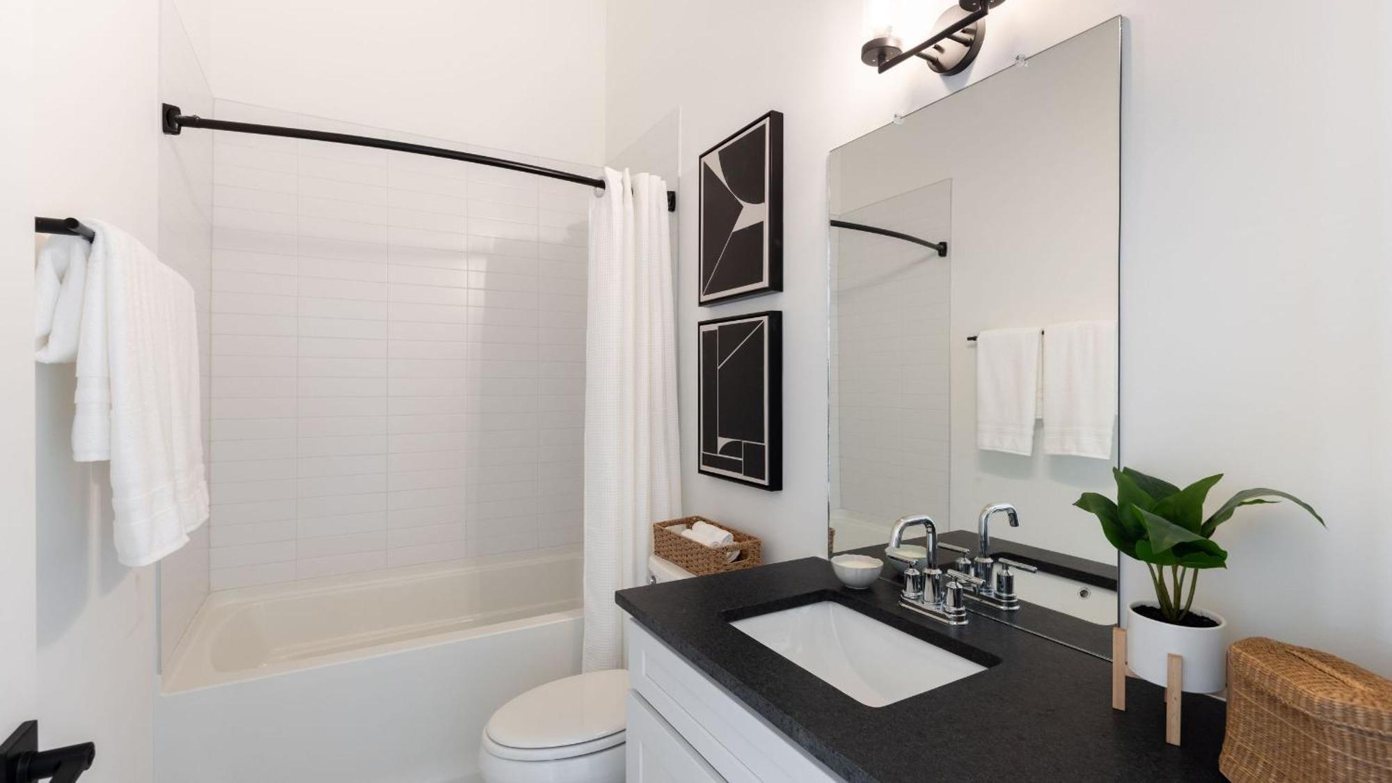 New Build Sleeps 12 2 Modern Design Near Downtown Holiday home