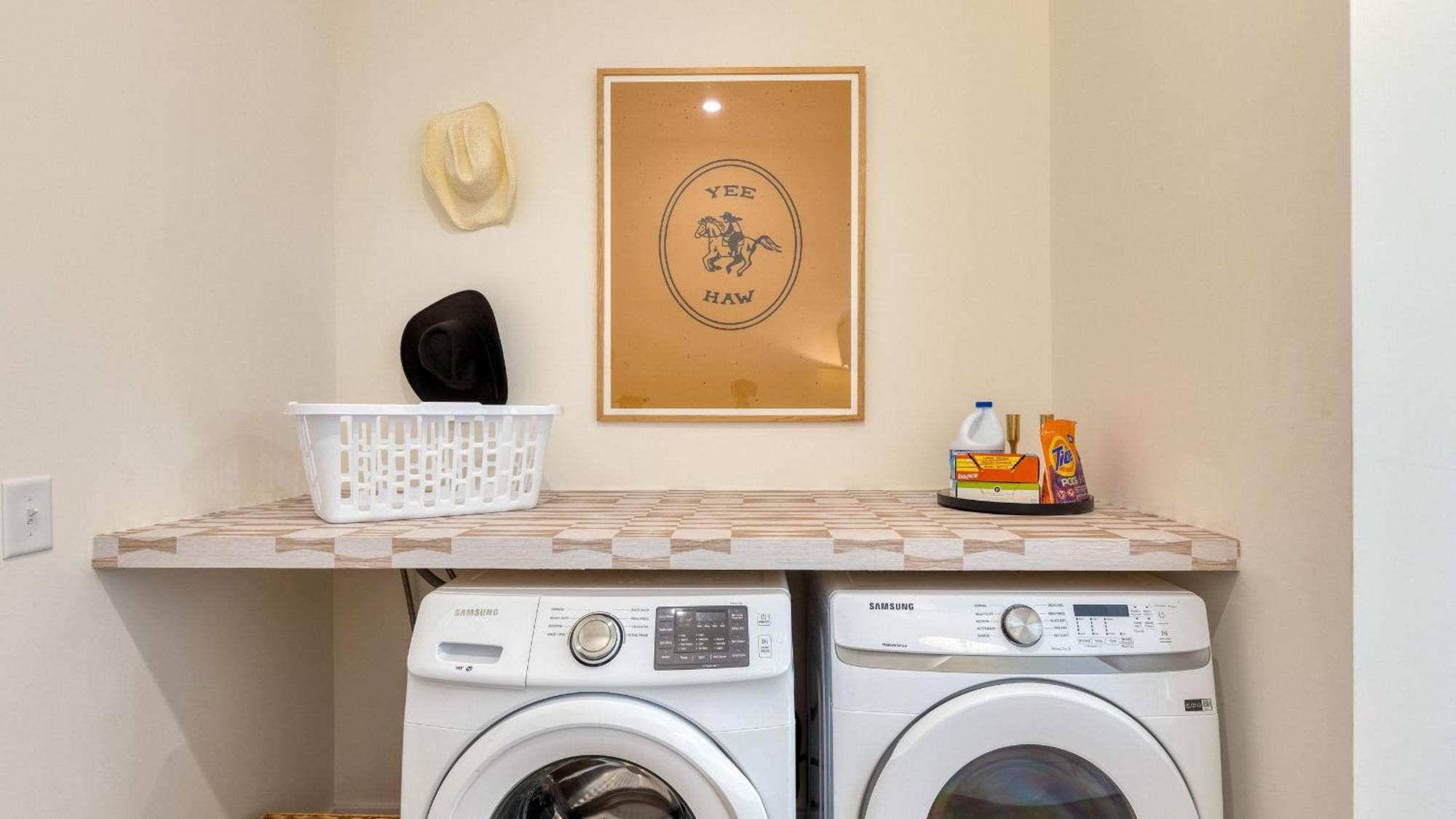 Holiday home Modern Getaway Minutes From Downtown Five Points Hearth And Hideout By Avantstay *