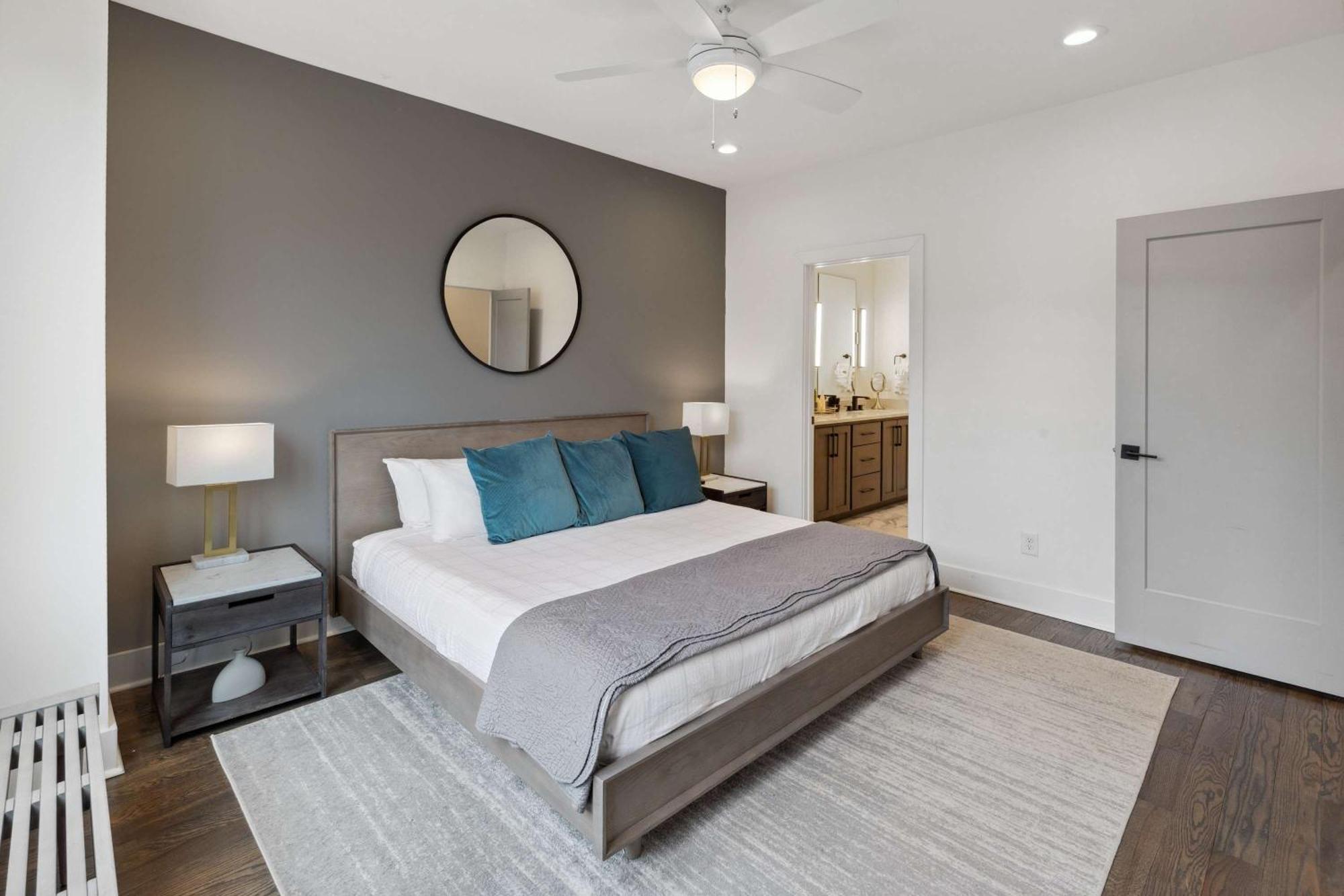 Holiday home West End Oasis-new Building & Rooftop Views Nashville