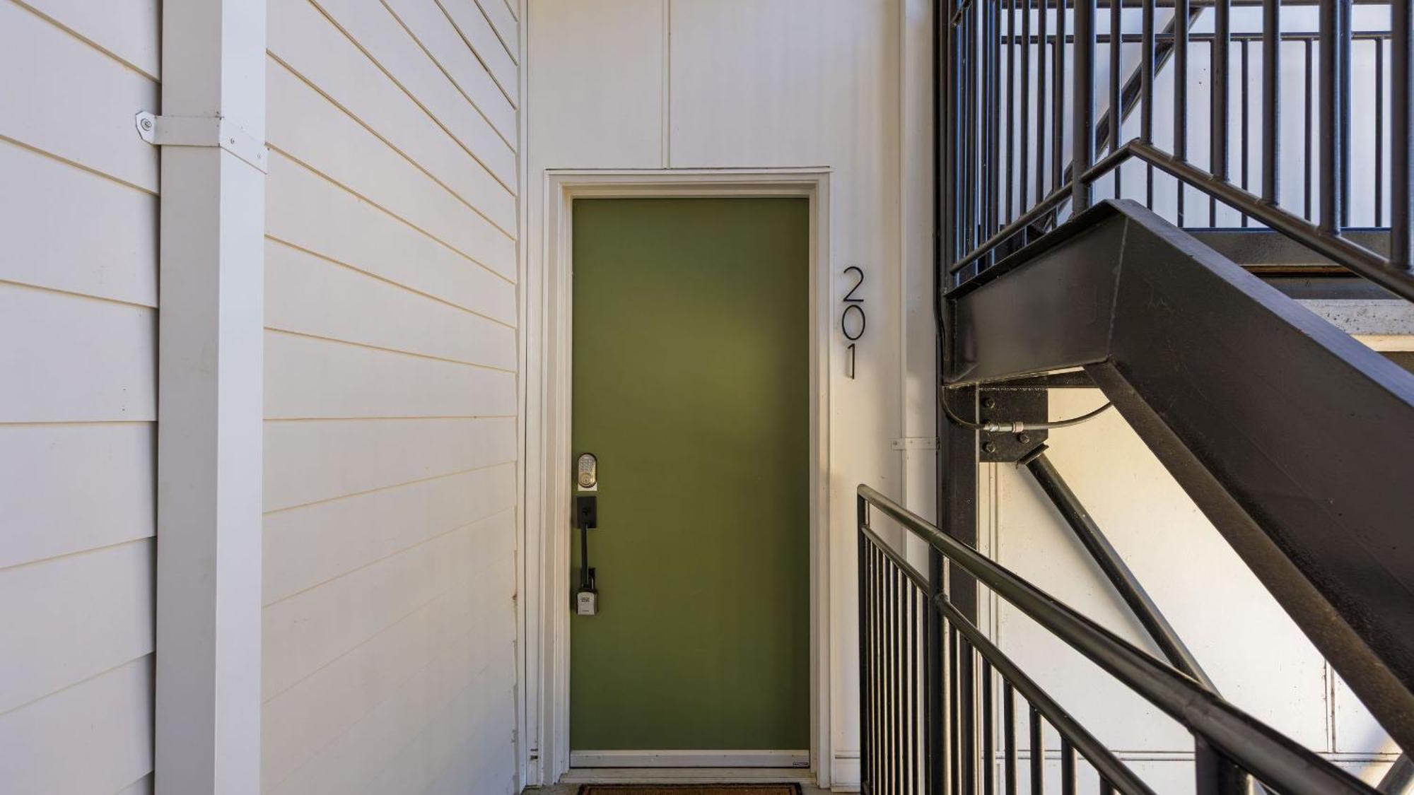 Holiday home Modern Getaway Minutes From Downtown Five Points Hearth And Hideout By Avantstay Nashville