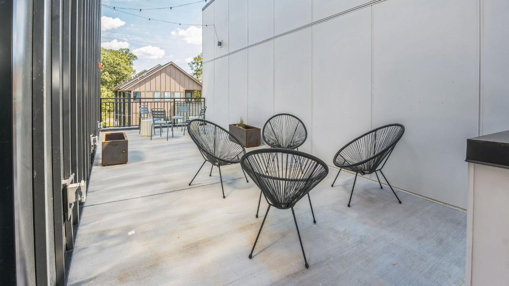 Modern Getaway Minutes From Downtown Five Points Hearth And Hideout By Avantstay Holiday home *