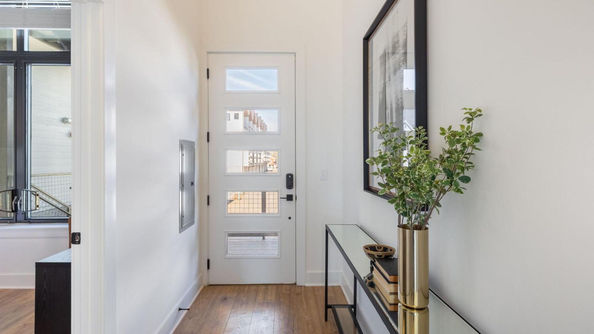 Holiday home New Build Sleeps 12 2 Modern Design Near Downtown *