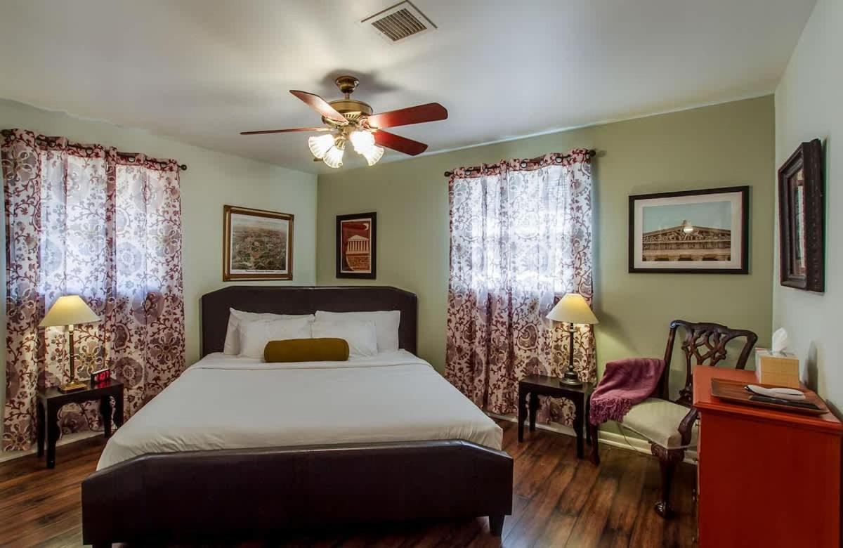 The Graycroft By Local