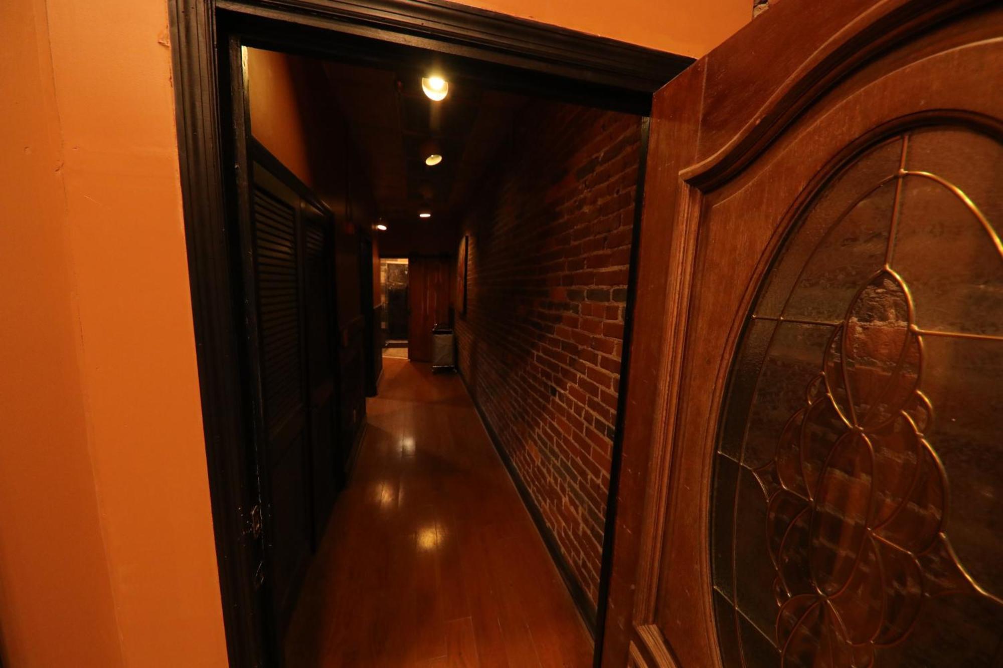 Rockstar Mansion By Broadway