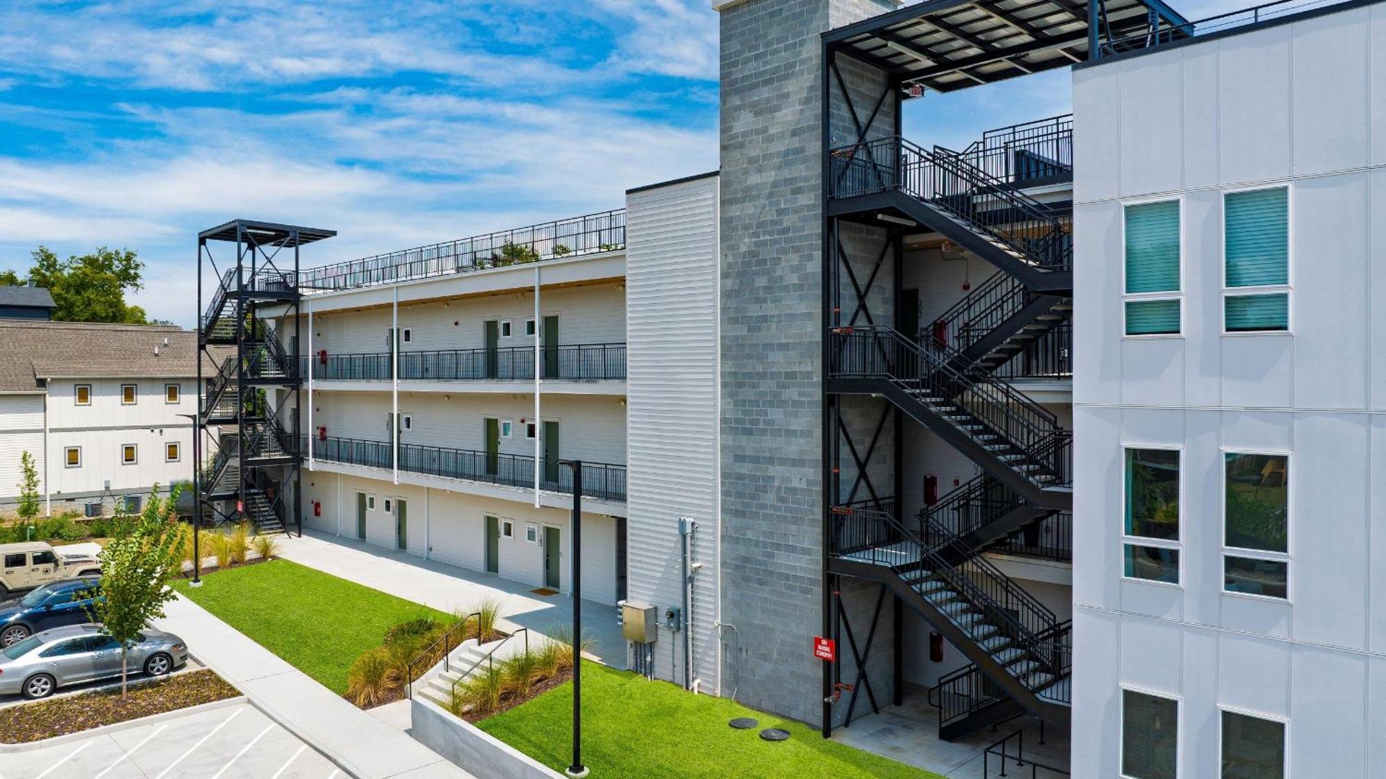 Modern Getaway Minutes From Downtown Five Points Hearth And Hideout By Avantstay *