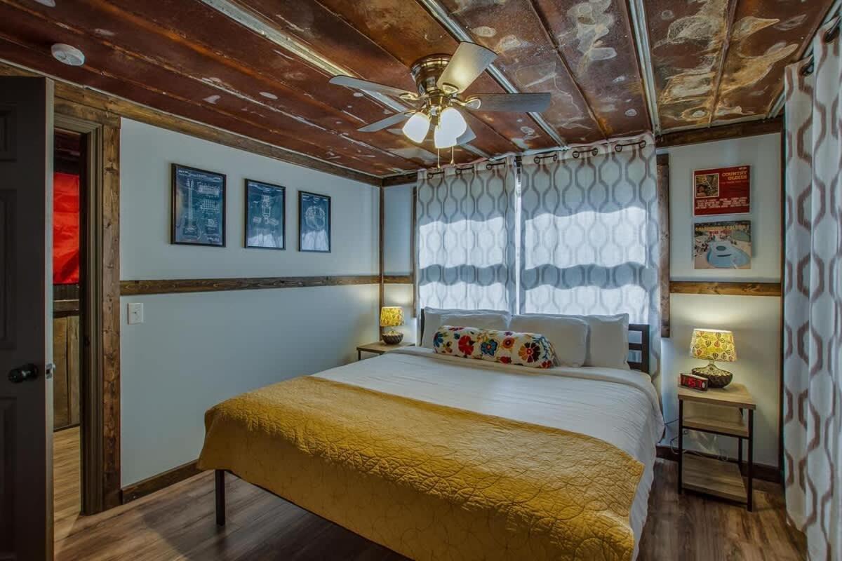 The Graycroft By Local *