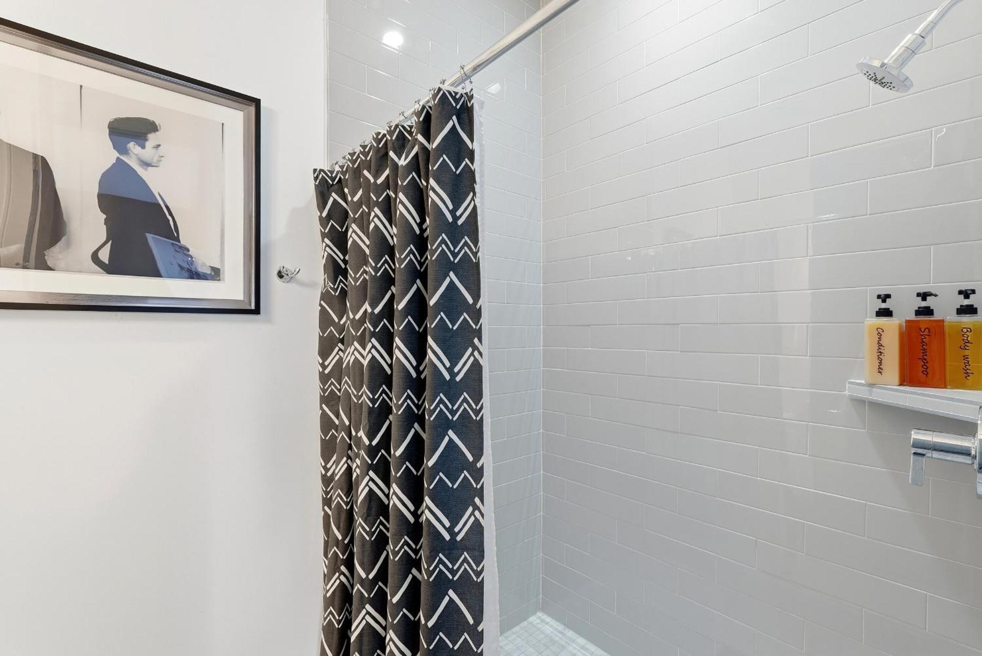 New Updates! Skyline Rooftopfirepitwalk To Gulch * Nashville