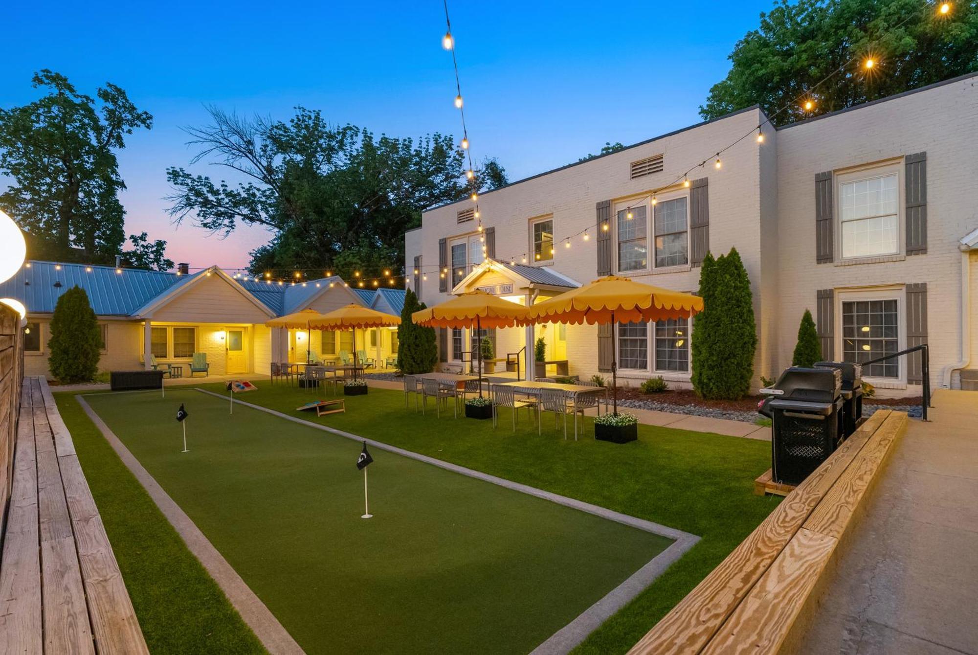 Harmony House Aparthotel