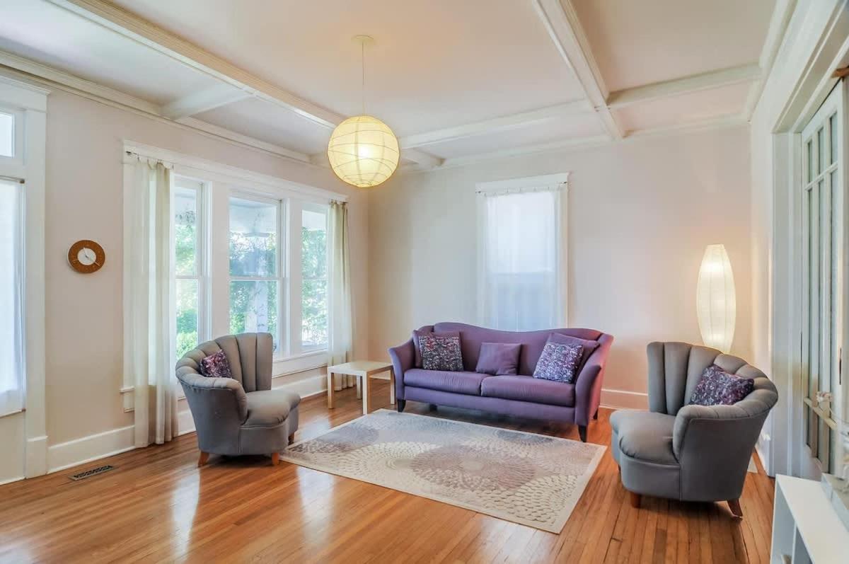 The Hummingbird Retreat By Local