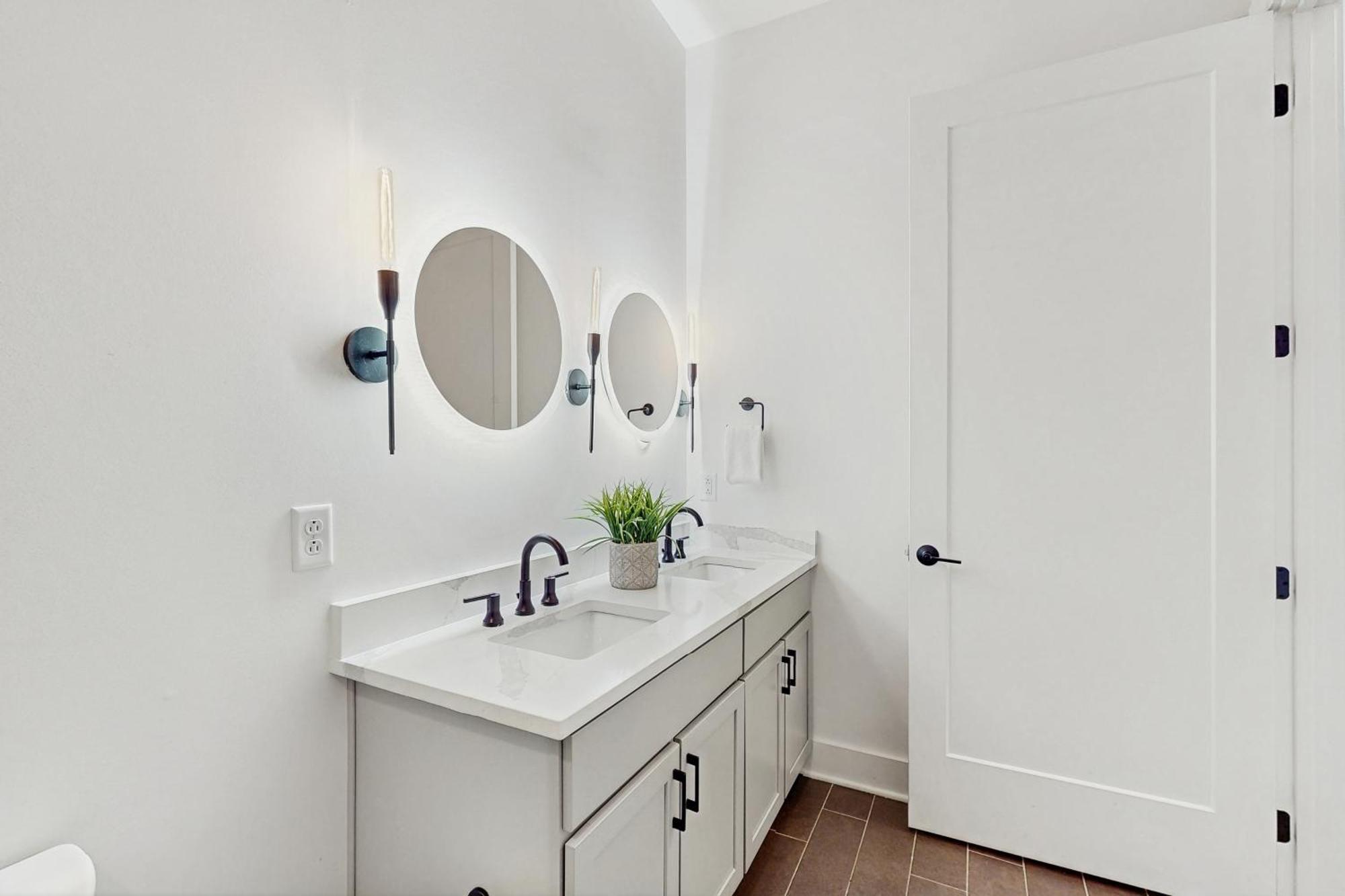 Main Street Retreat Apartment *