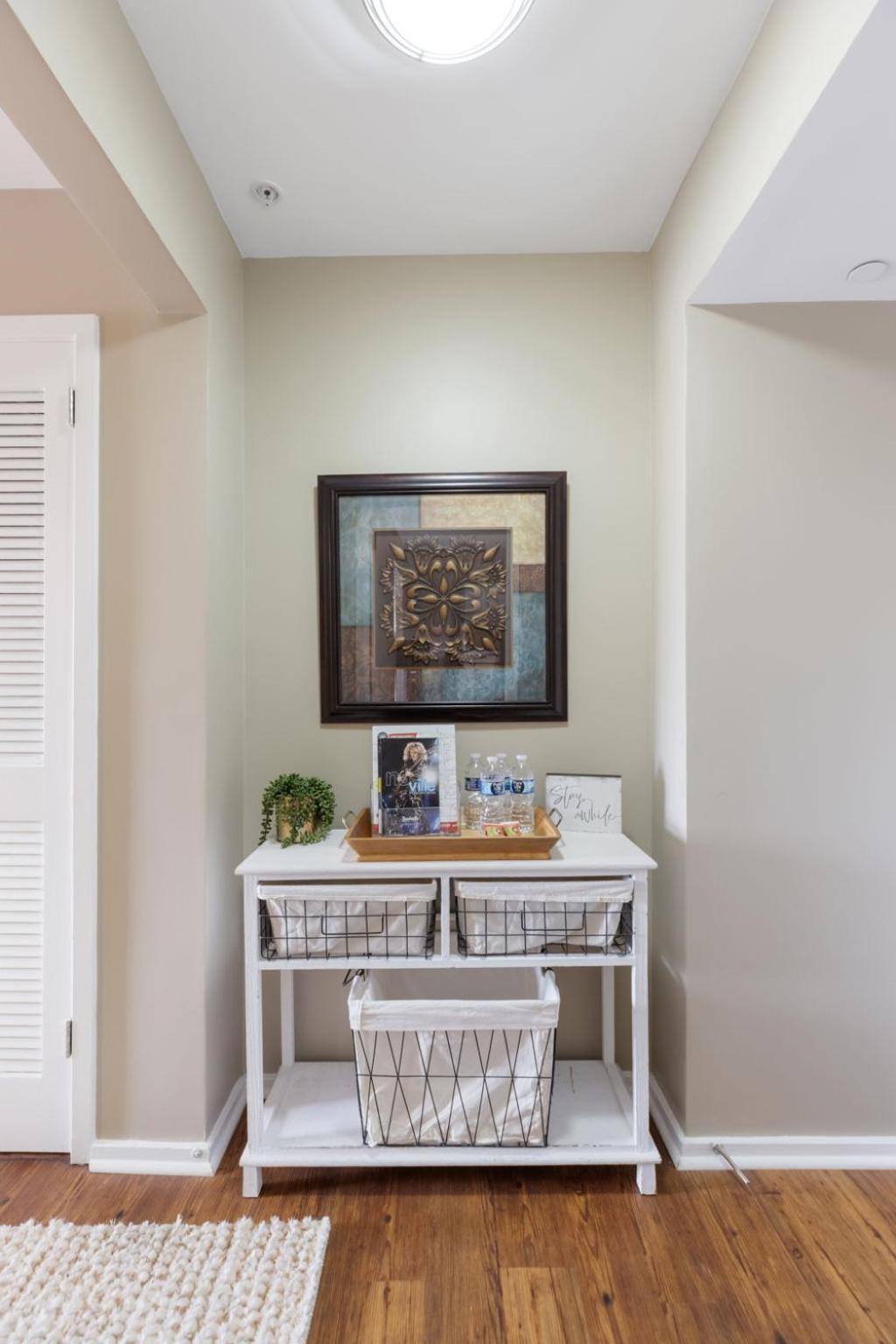 Downtown Riverfront Apartment