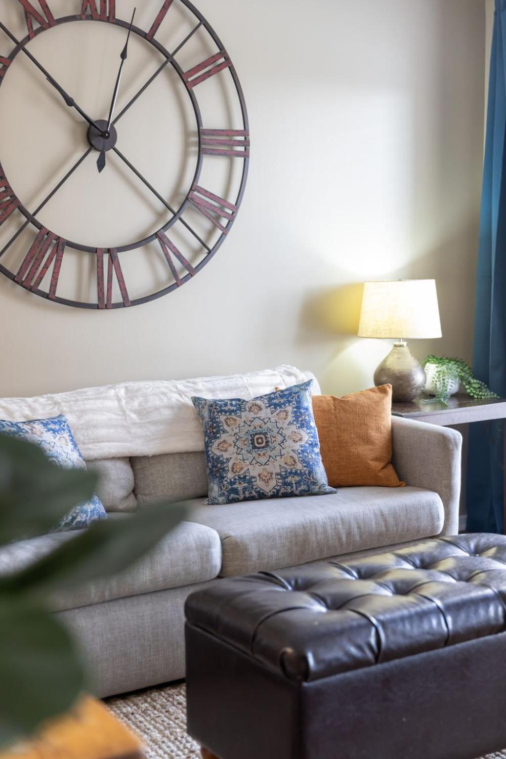 Downtown Riverfront Apartment Nashville