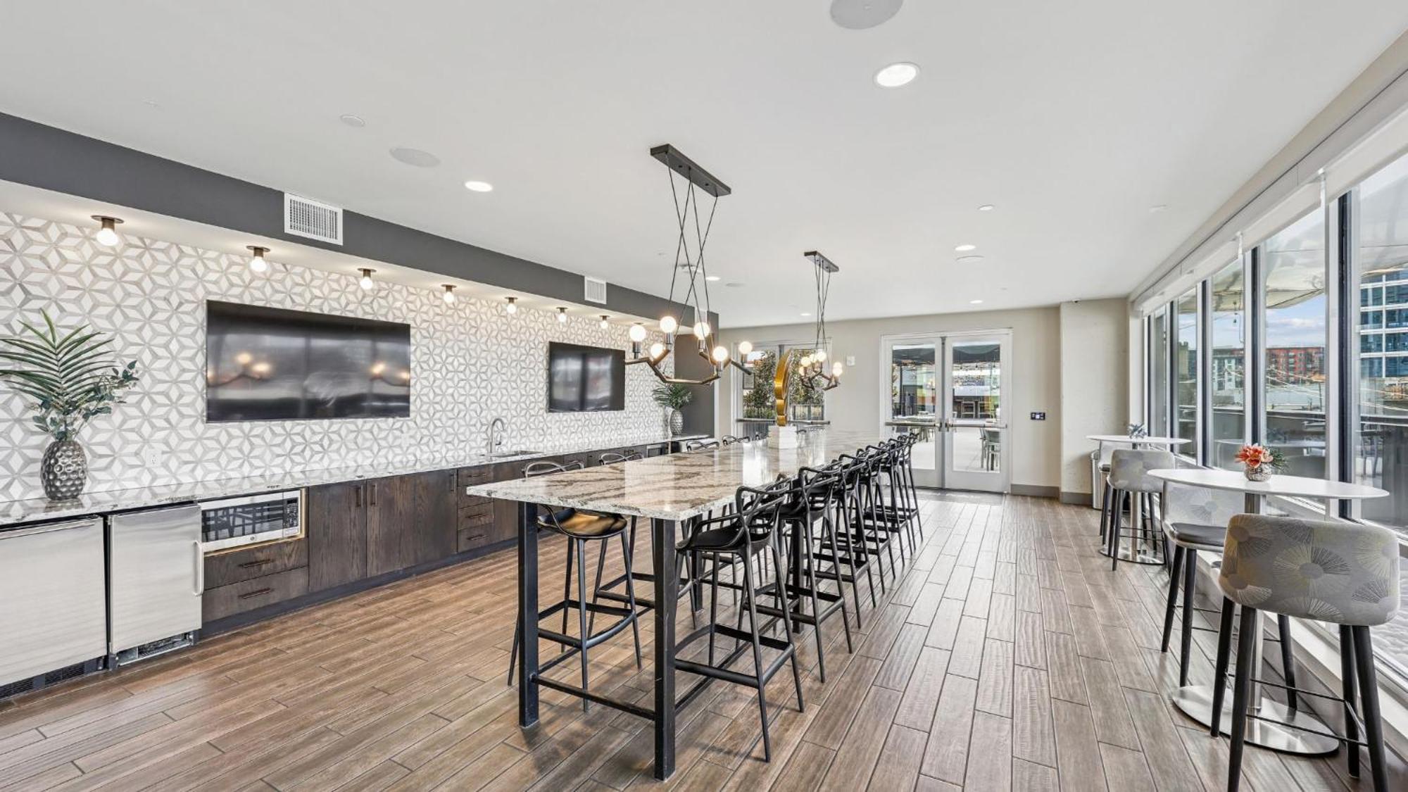 Hotel Sentral Sobro 4*