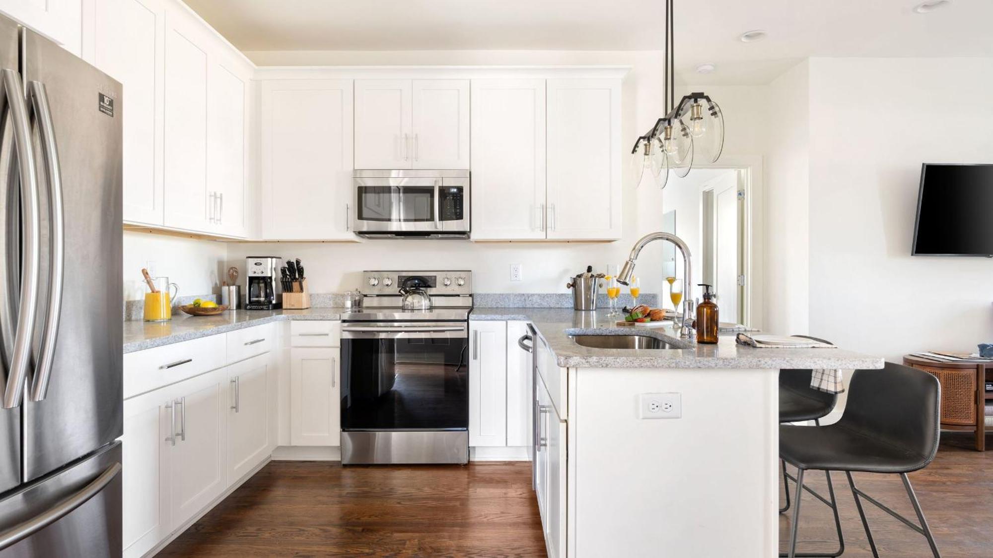 Holiday home Hart Buyout 4 By Avantstay Two Town House Buyout W Modern Amenities In *