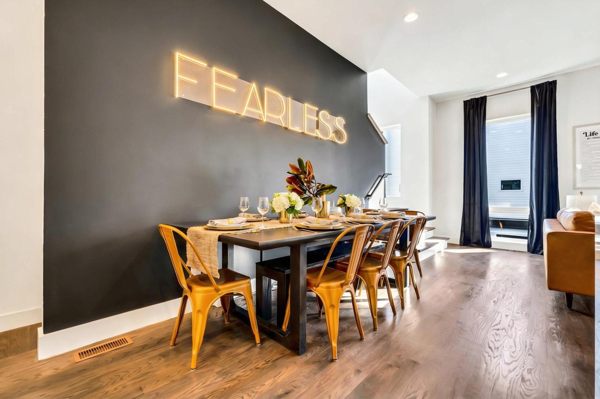 Holiday home New Nash Eras - 15 Beds - Hot Tub On Rooftop Deck *