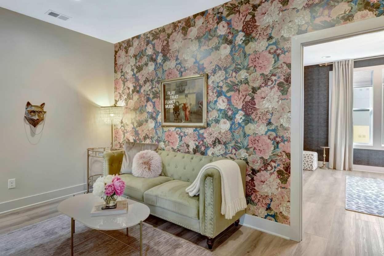 Rooftop Deck 2 Car Garage Near Downtown Holiday home Nashville