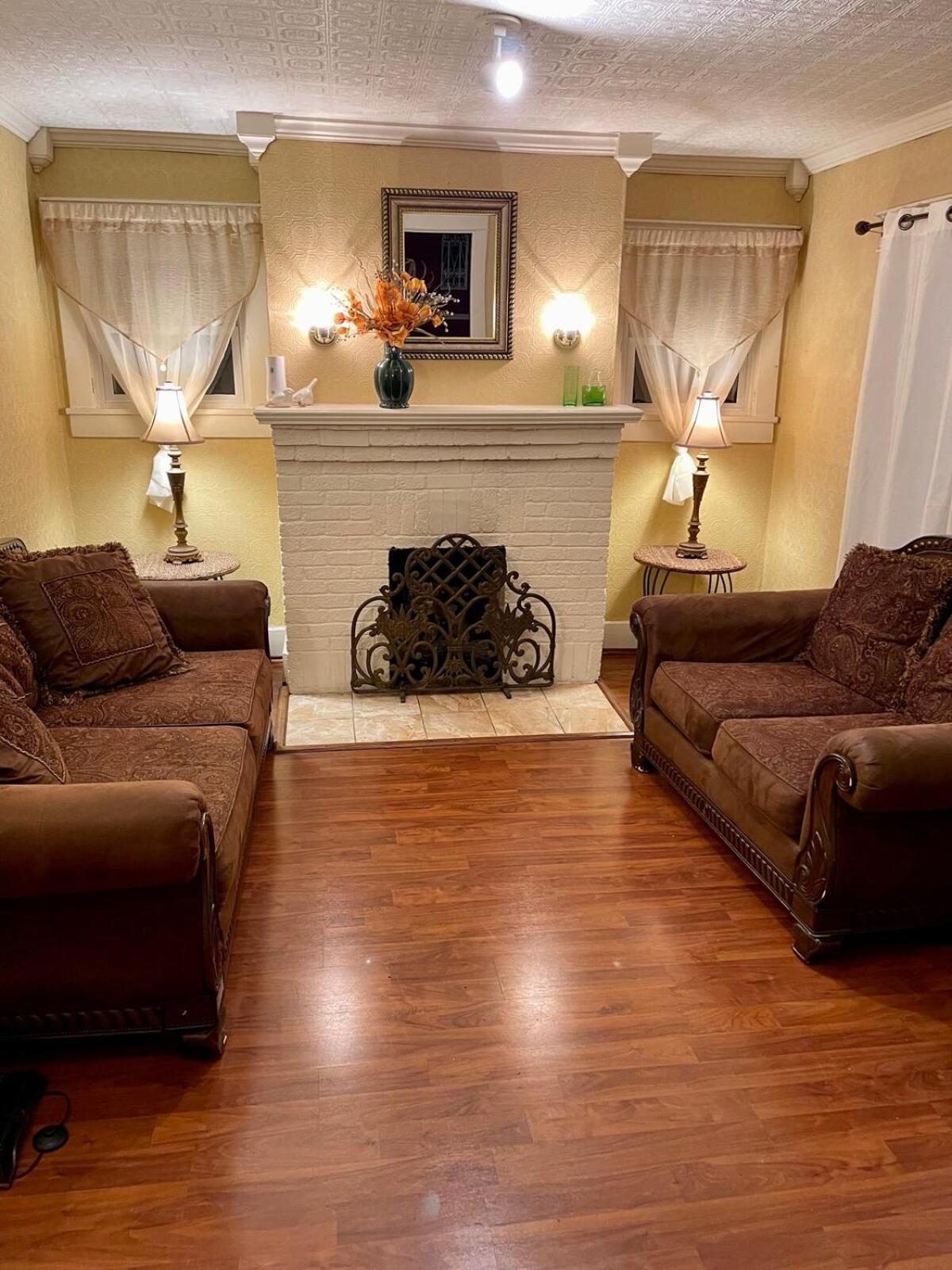 Away From Mlnutes! To Broadway & Stadium Holiday home