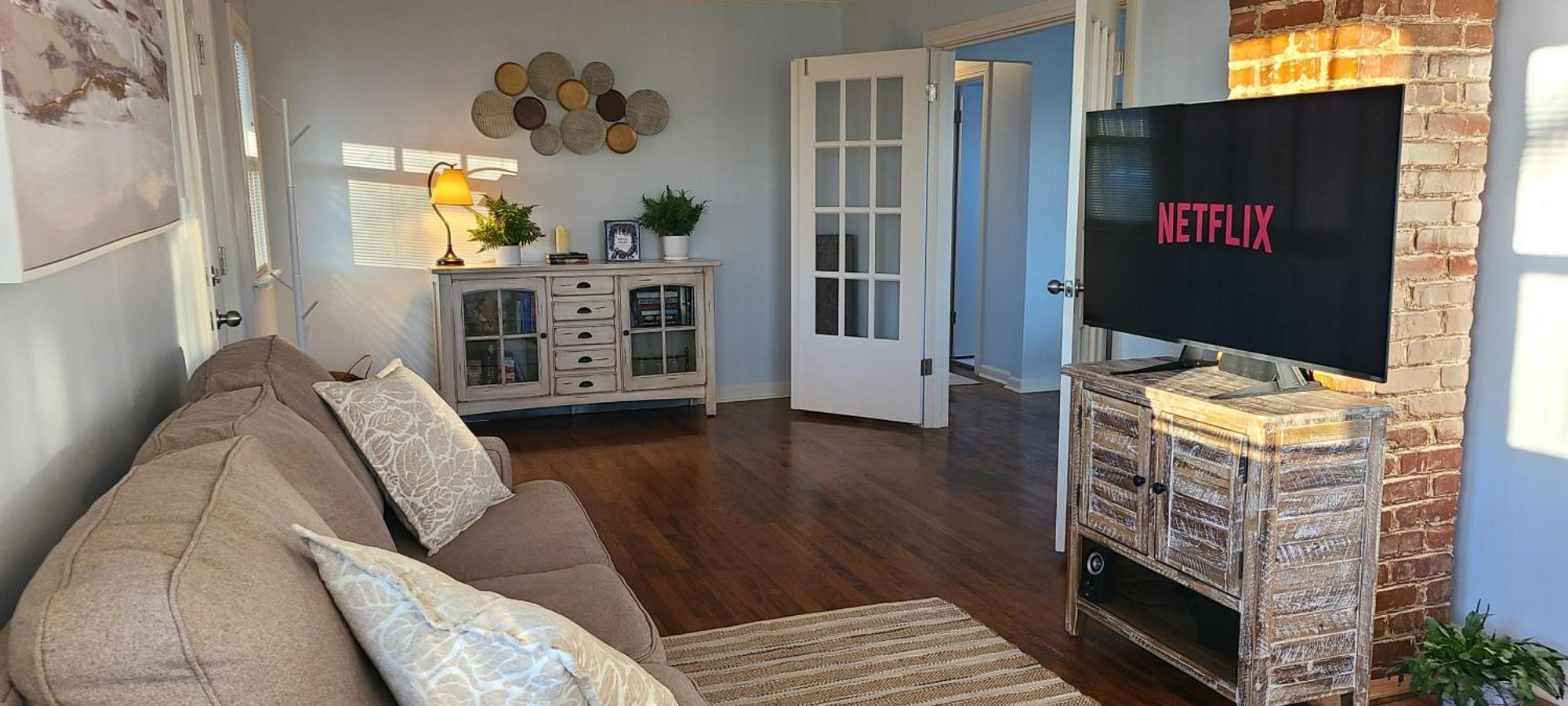 Lakeside Retreat You'll Love! * Nashville