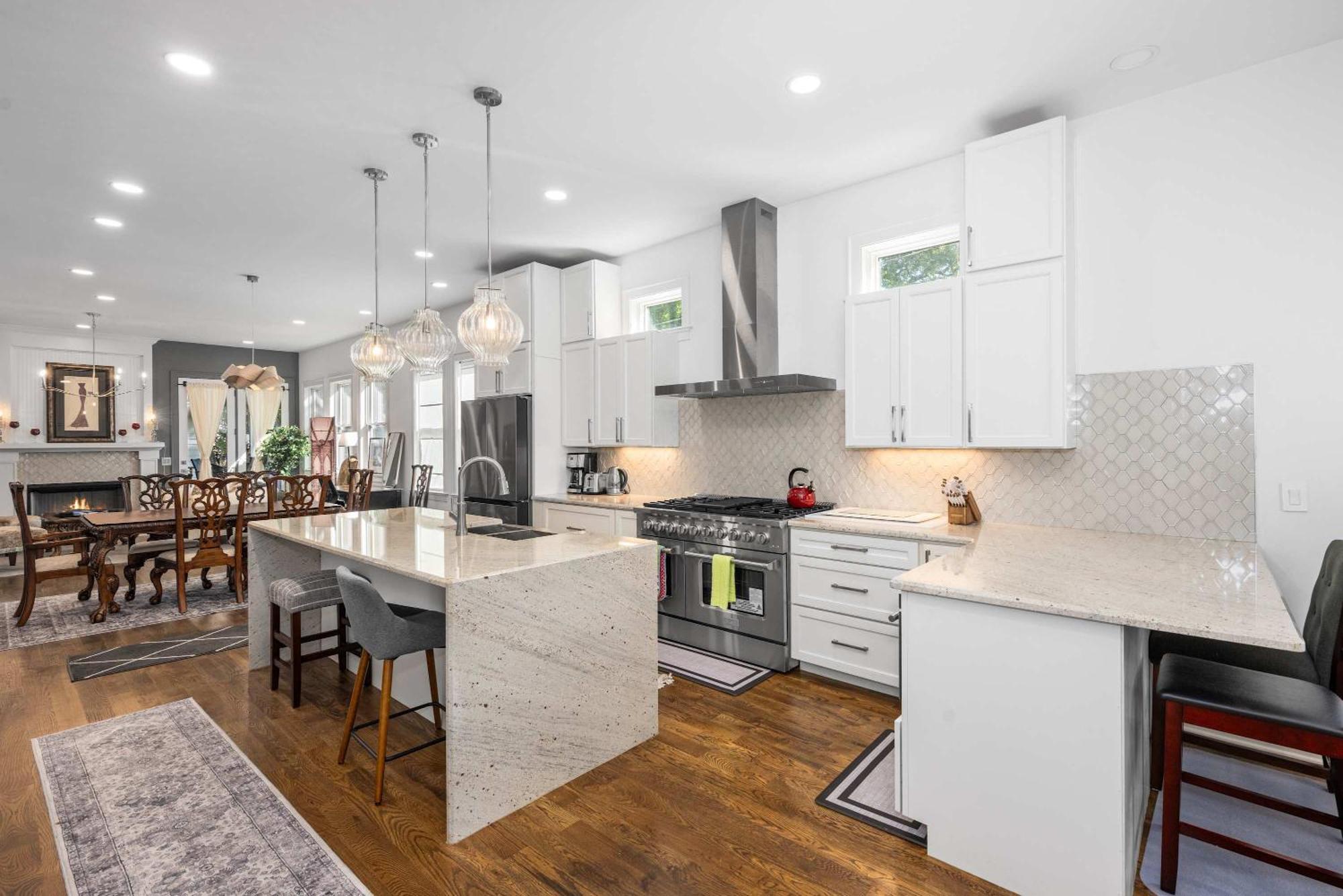 Walkable Hillsboro - Near 12 South & Vandy *