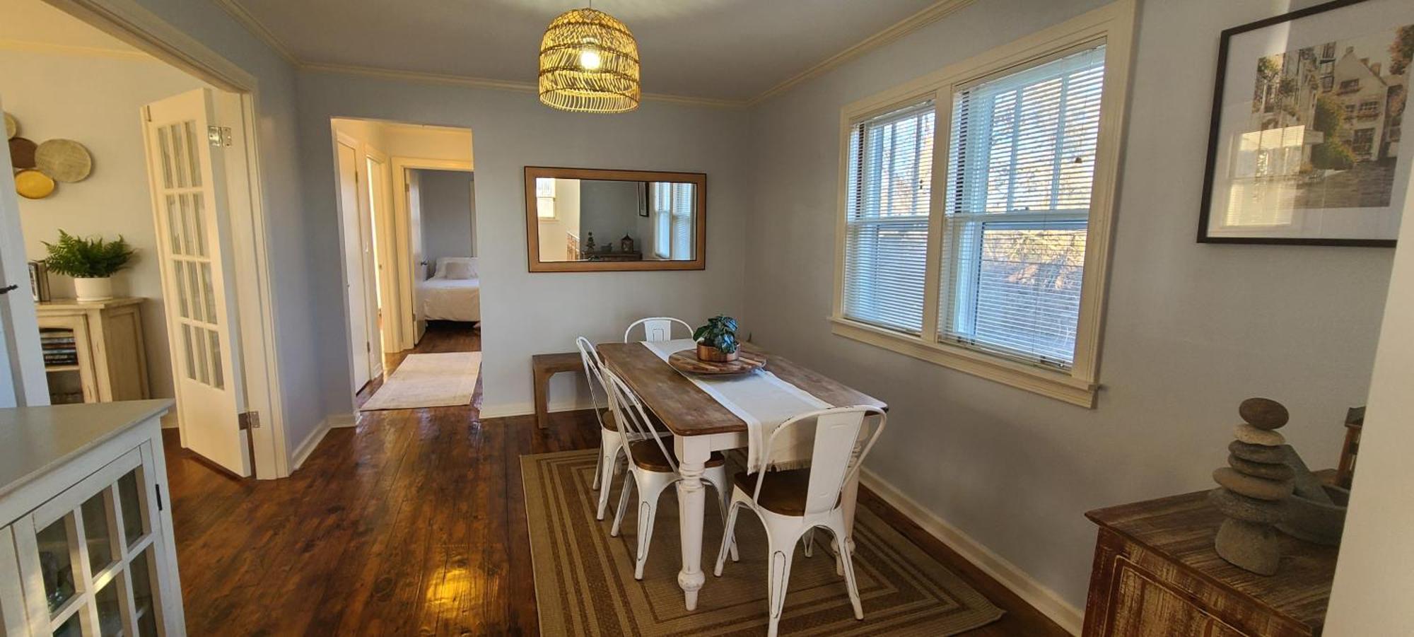 Lakeside Retreat You'll Love! Holiday home