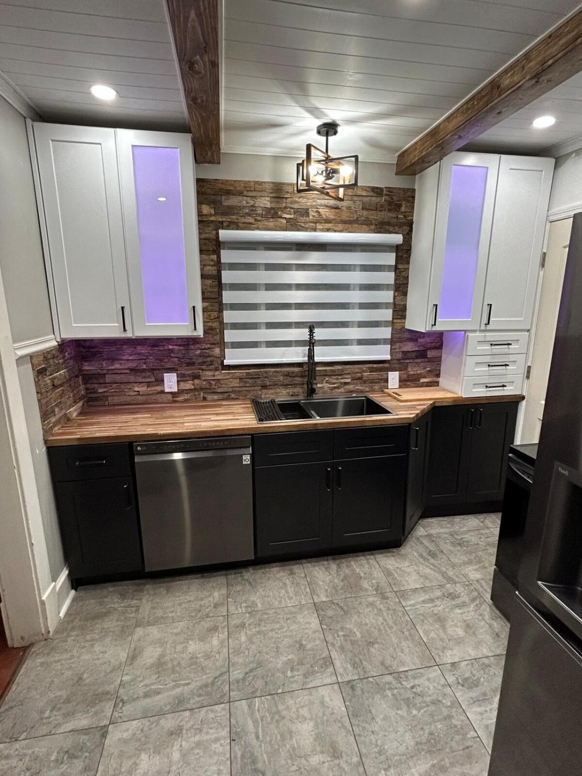 Away From Mlnutes! To Broadway & Stadium Holiday home