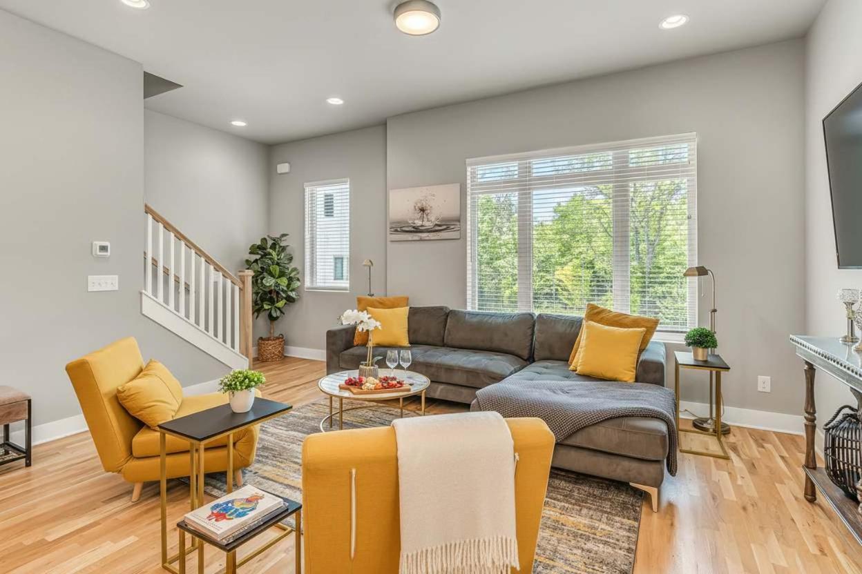 Grill Fire Pit & Views Near Downtown * Nashville