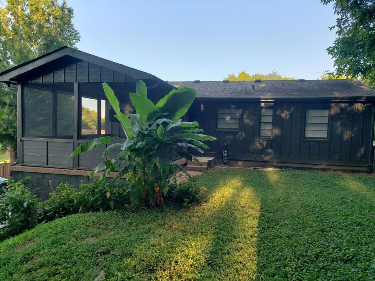 Holiday home Palace The Away From Nashville