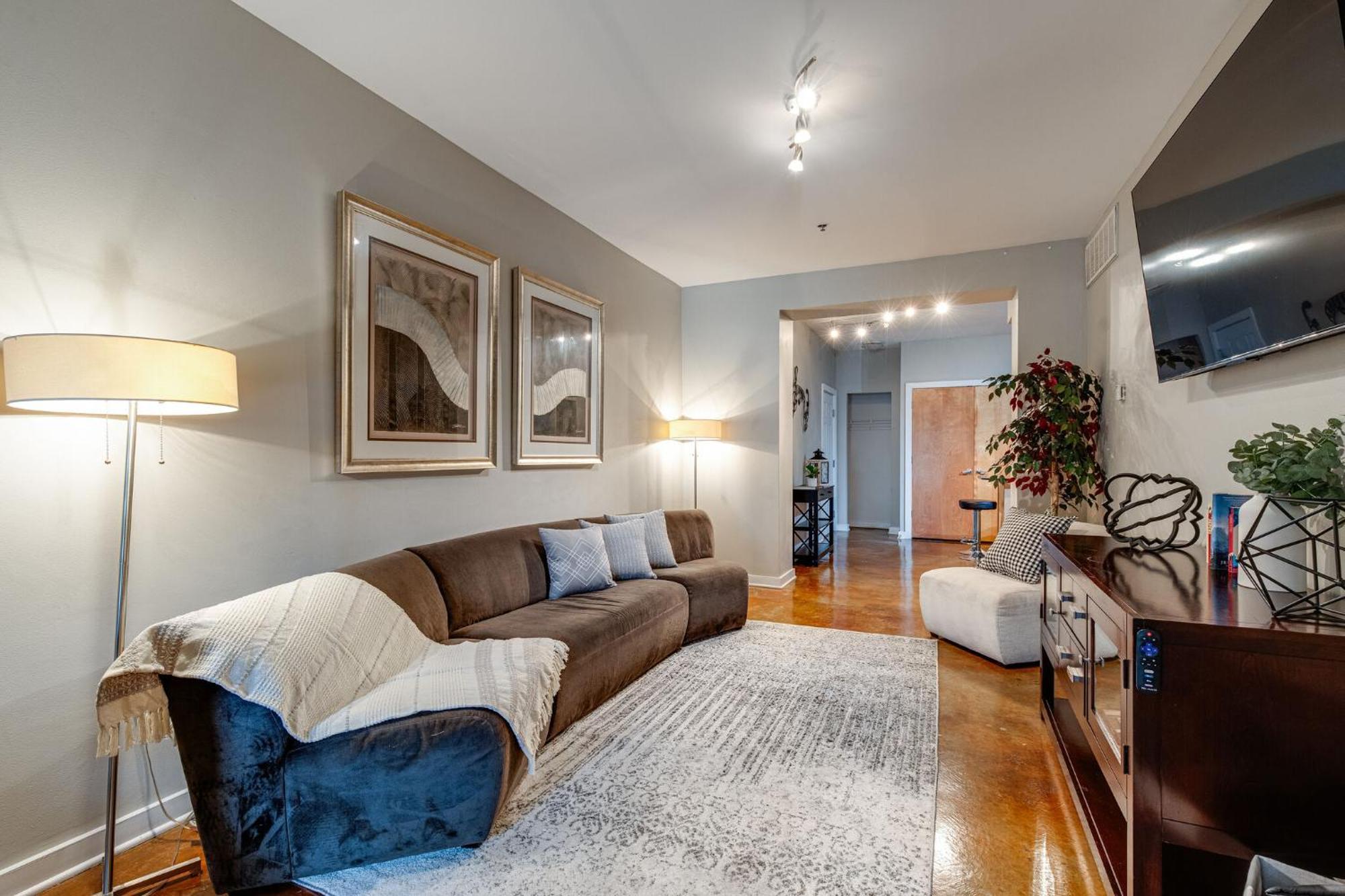 Heart Of Midtown 1bd 1 Ba Condo! * Nashville