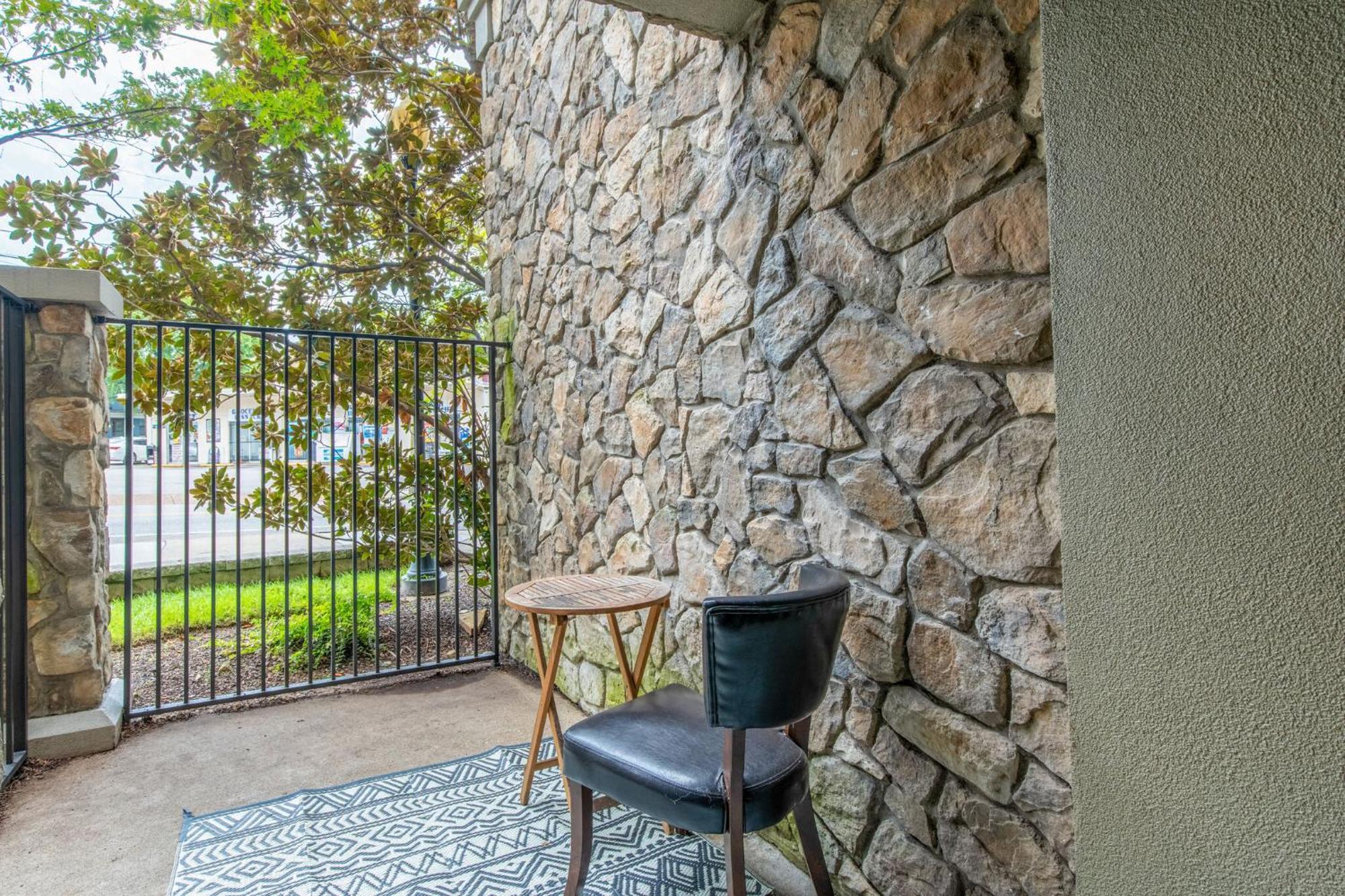 Holiday home Heart Of Midtown 1bd 1 Ba Condo!