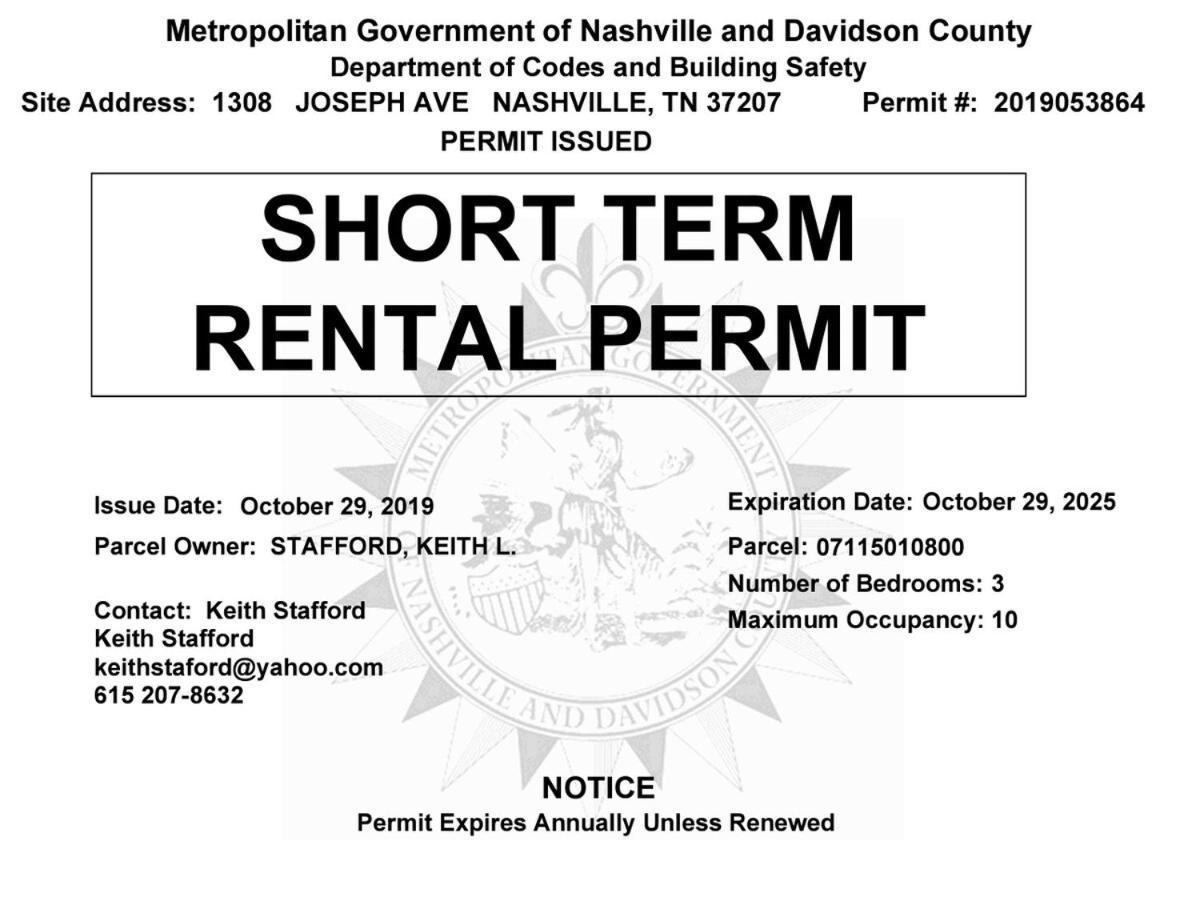 Holiday home Away From Mlnutes! To Broadway & Stadium *