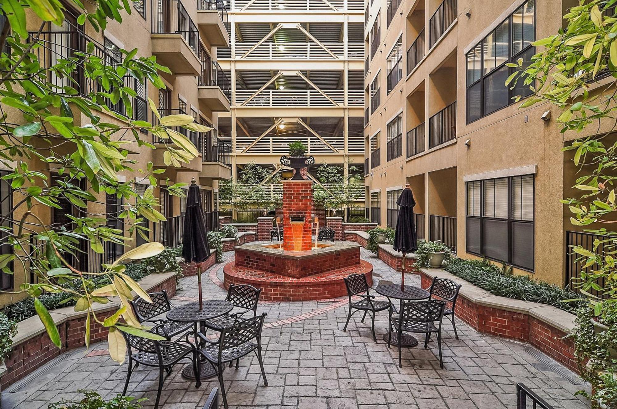 Heart Of Midtown 1bd 1 Ba Condo! *