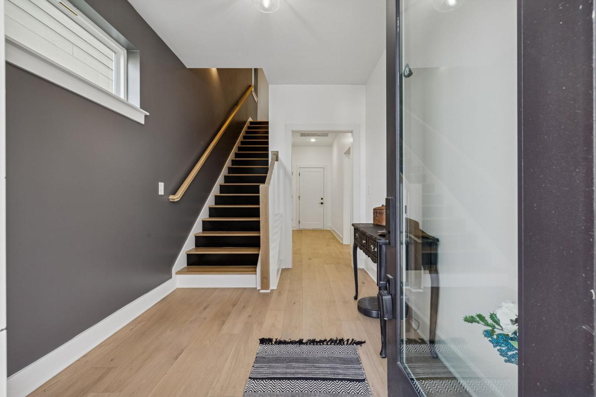 Steelynash - Pittsburgh Grit Meets Twang