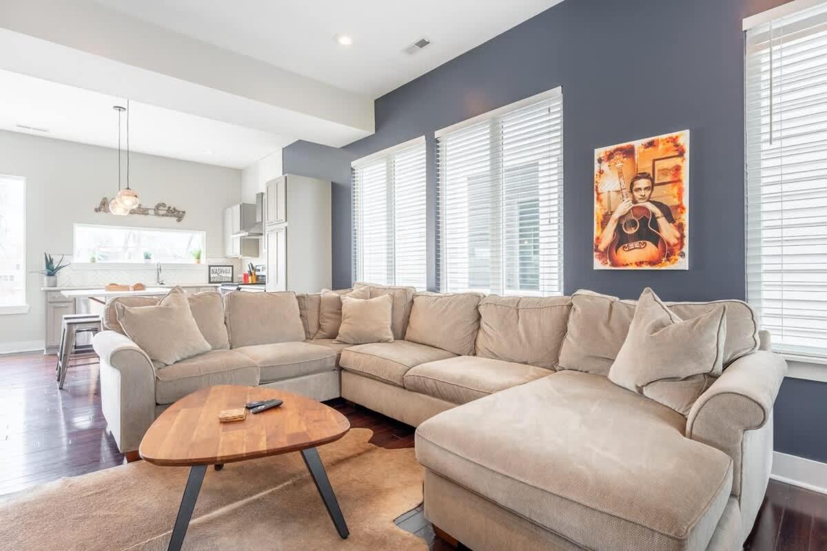 The Taylor Martin By Local Holiday home Nashville