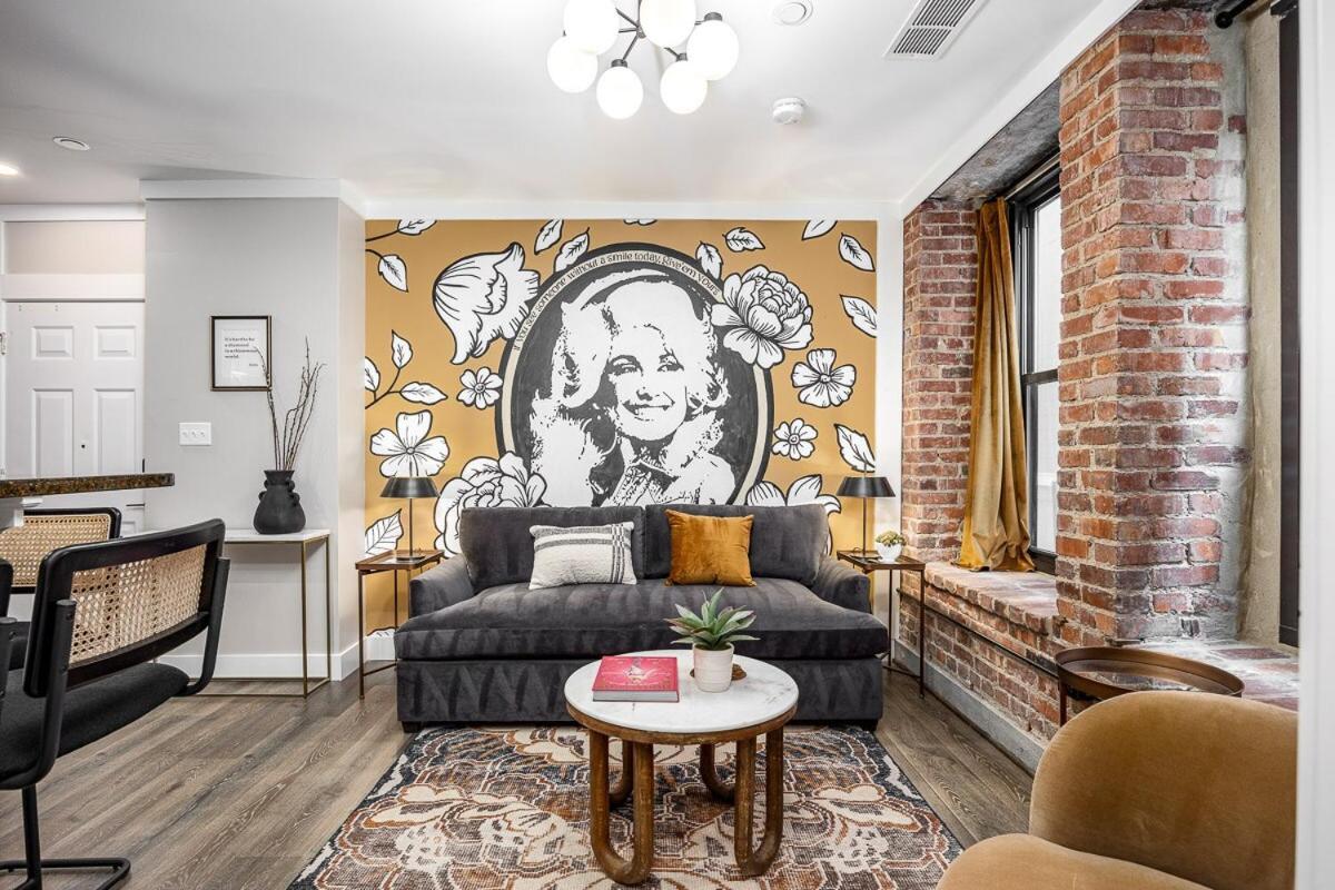 Music Dreams Downtown - Parking Included Nashville