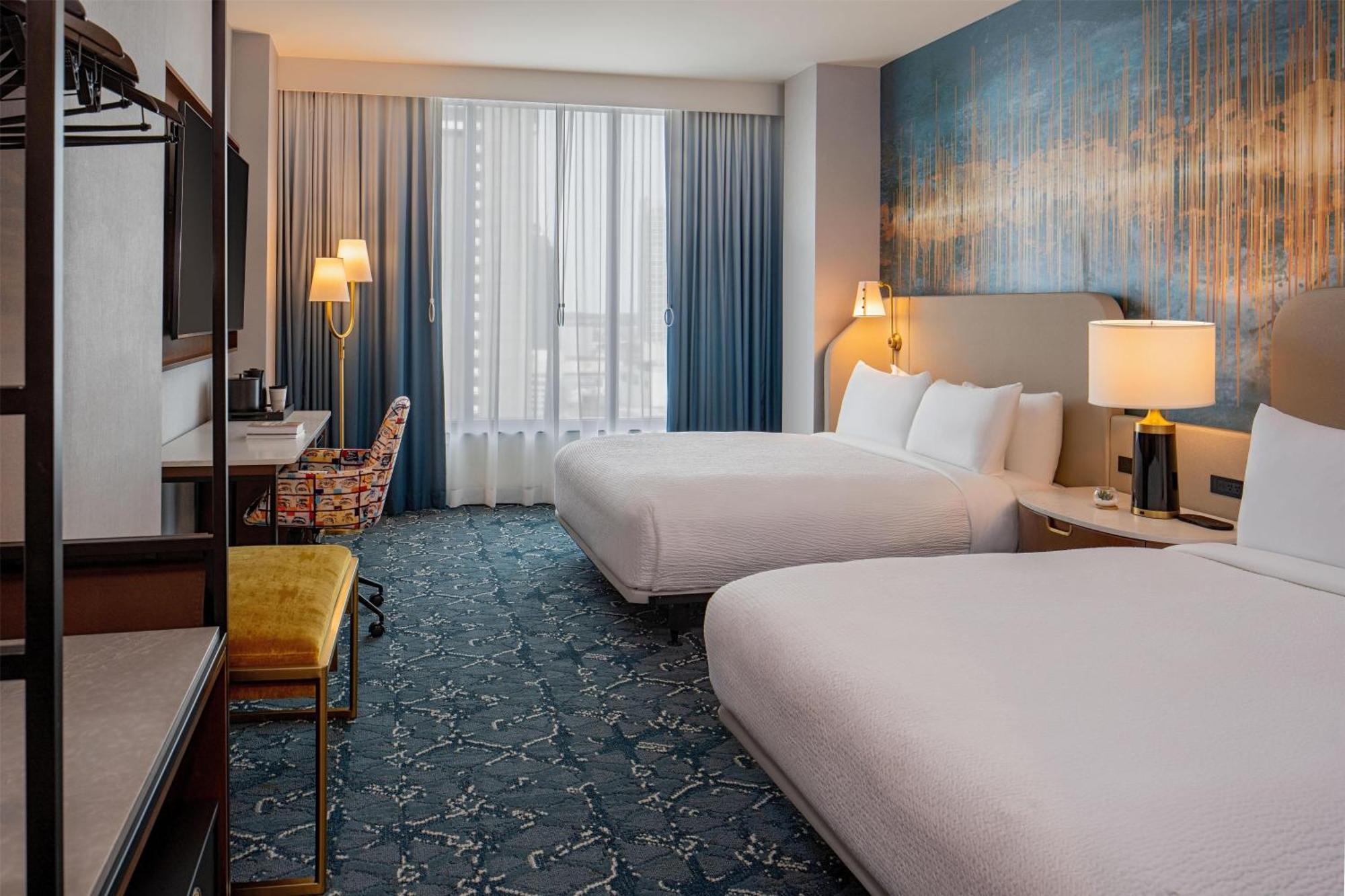 Hotel Tempo By Hilton Downtown