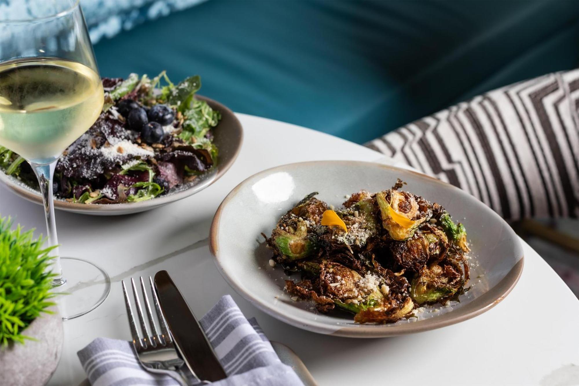 Tempo By Hilton Downtown Hotel 3*