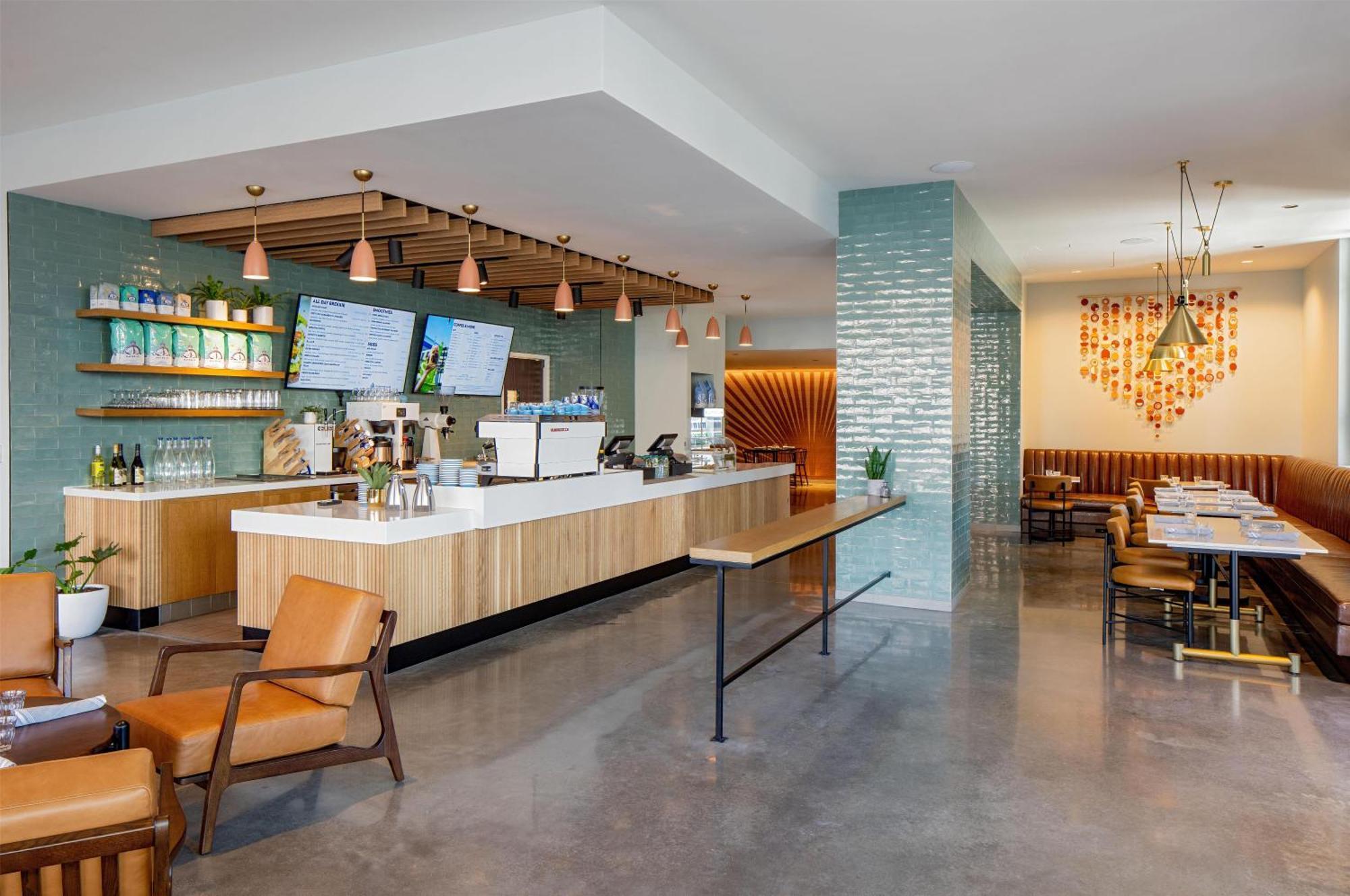 Tempo By Hilton Downtown 3*